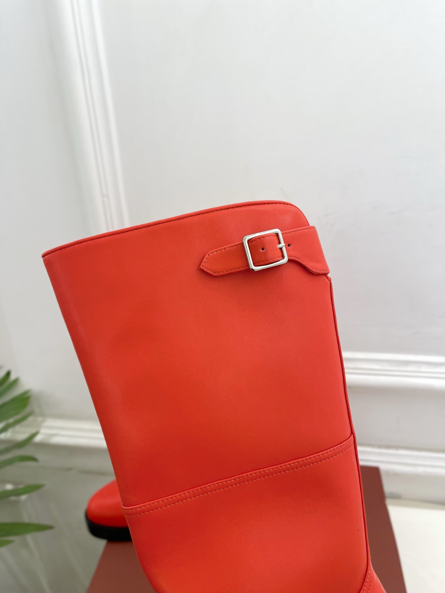 Loro Piana 乐悠翩雅 代购级别⚠️2025秋冬新品 复古简约扣带中筒靴—————————LP是