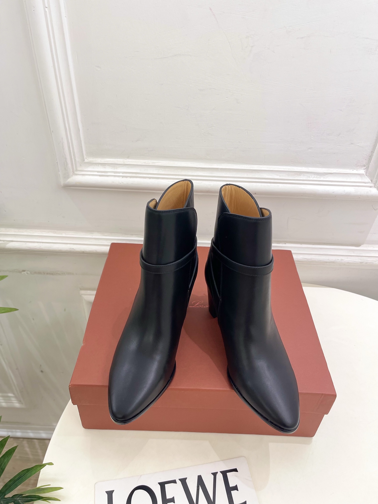 Loro Piana 乐悠翩雅 代购级别⚠️2025秋冬新品 复古简约扣带短靴—————————LP是意