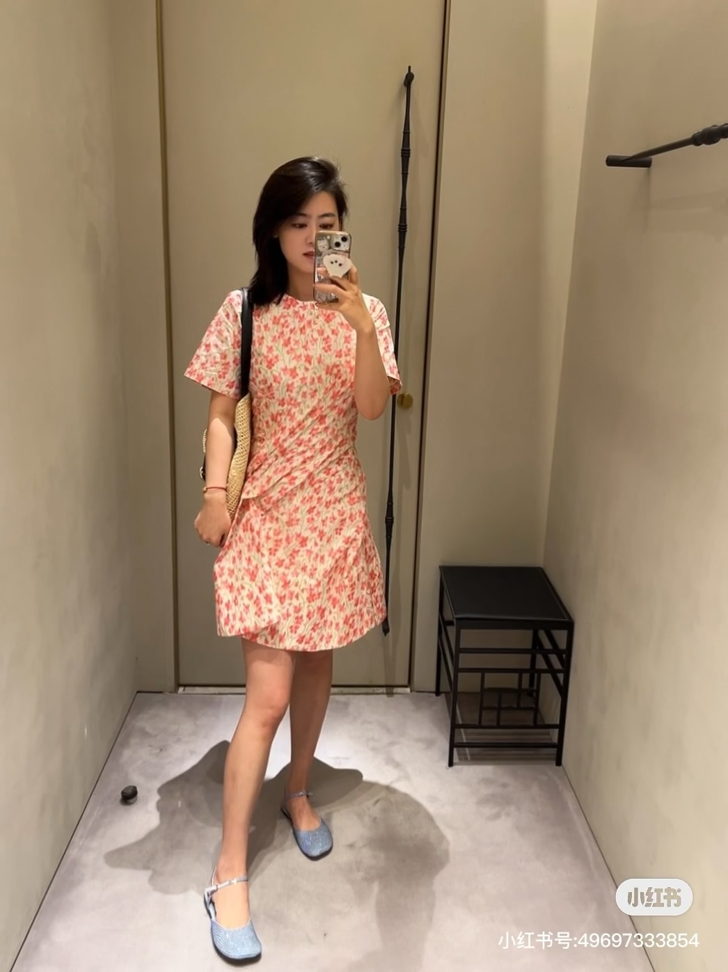 NO:489697,Demonstration of foot fitting, sandals, sandals19860909上脚搭配示范,凉鞋,sandals,Women's Shoes