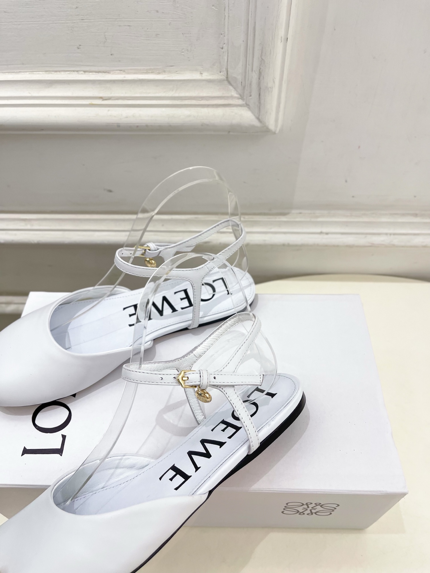 LOEWE 罗意威 2025秋冬新品 Toy 踝带芭蕾舞平底鞋、高跟鞋—————————LOEWE作为这