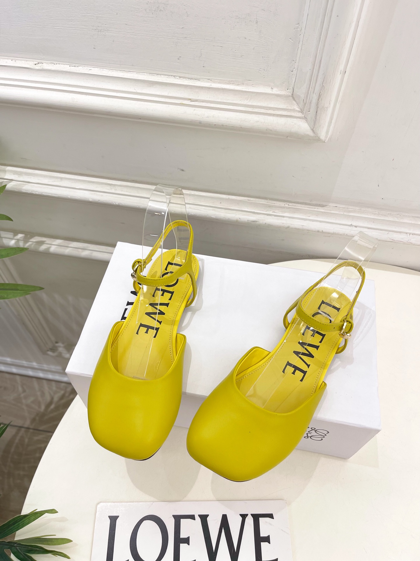 LOEWE 罗意威 2025秋冬新品 Toy 踝带芭蕾舞平底鞋、高跟鞋—————————LOEWE作为这