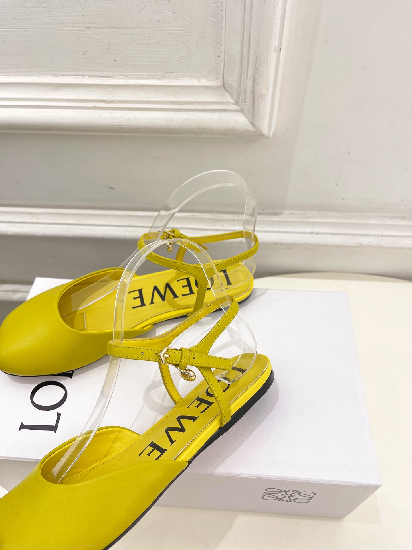LOEWE 罗意威 2025秋冬新品 Toy 踝带芭蕾舞平底鞋、高跟鞋—————————LOEWE作为这