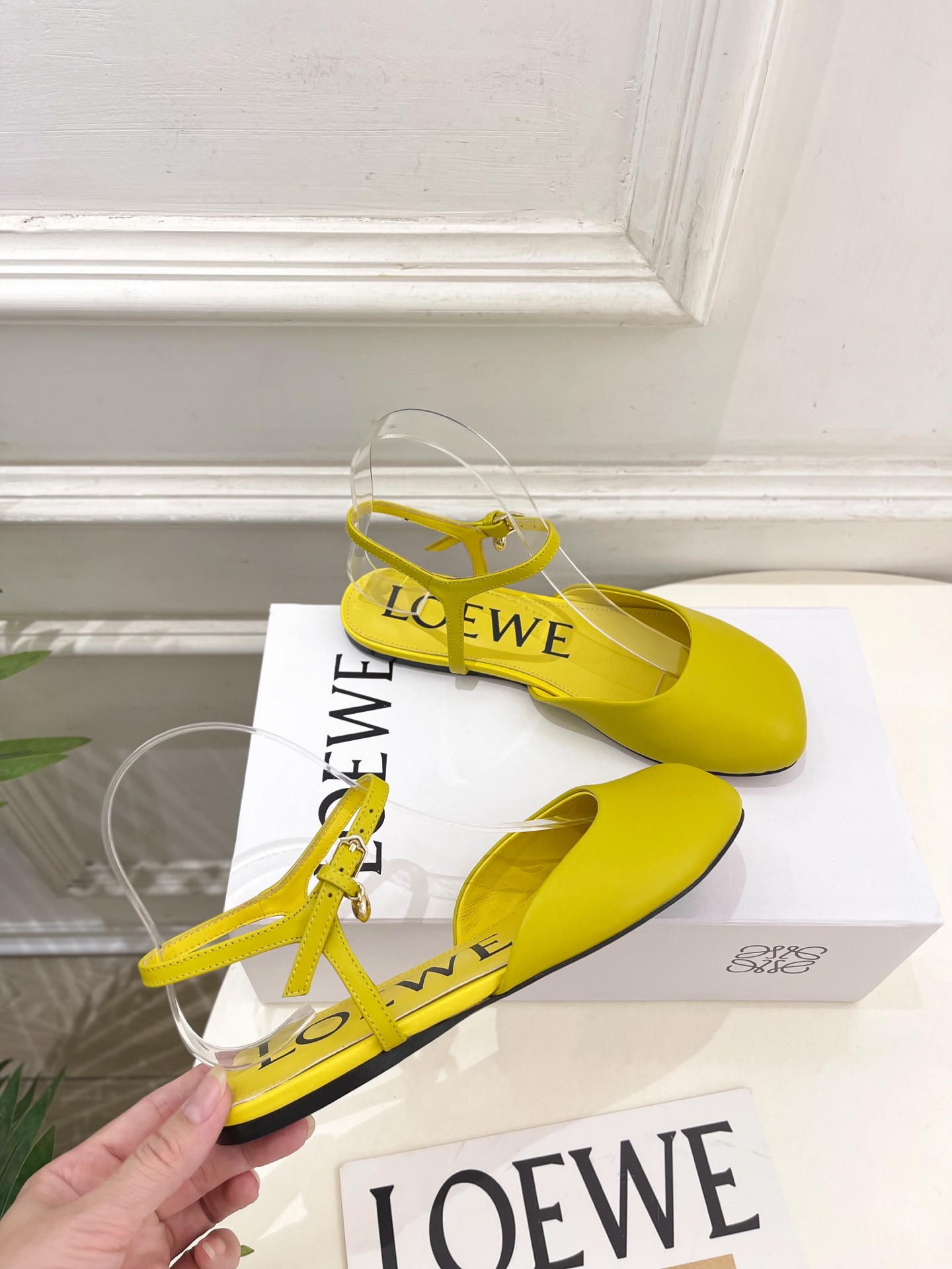 LOEWE 罗意威 2025秋冬新品 Toy 踝带芭蕾舞平底鞋、高跟鞋—————————LOEWE作为这