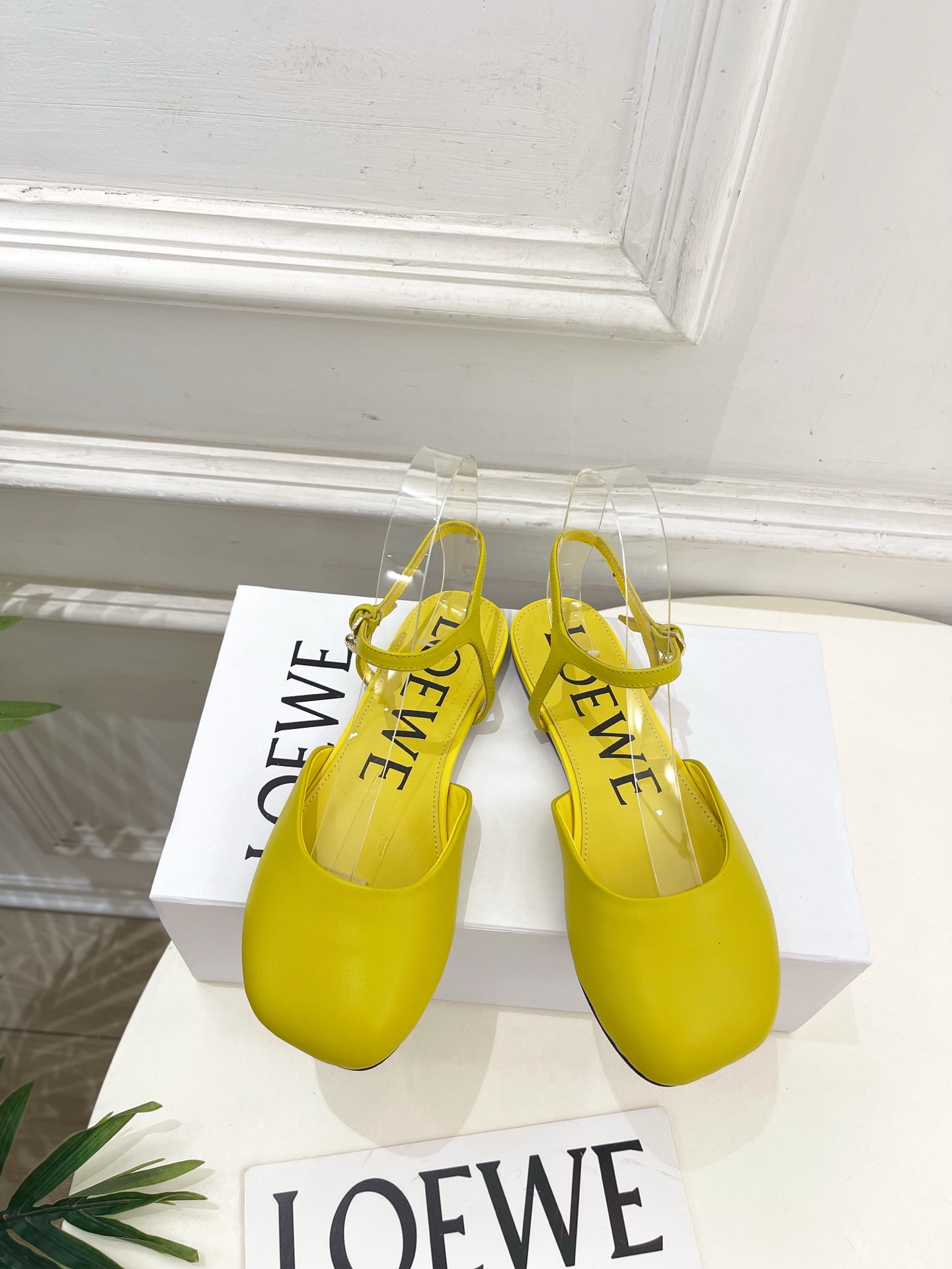 LOEWE 罗意威 2025秋冬新品 Toy 踝带芭蕾舞平底鞋、高跟鞋—————————LOEWE作为这