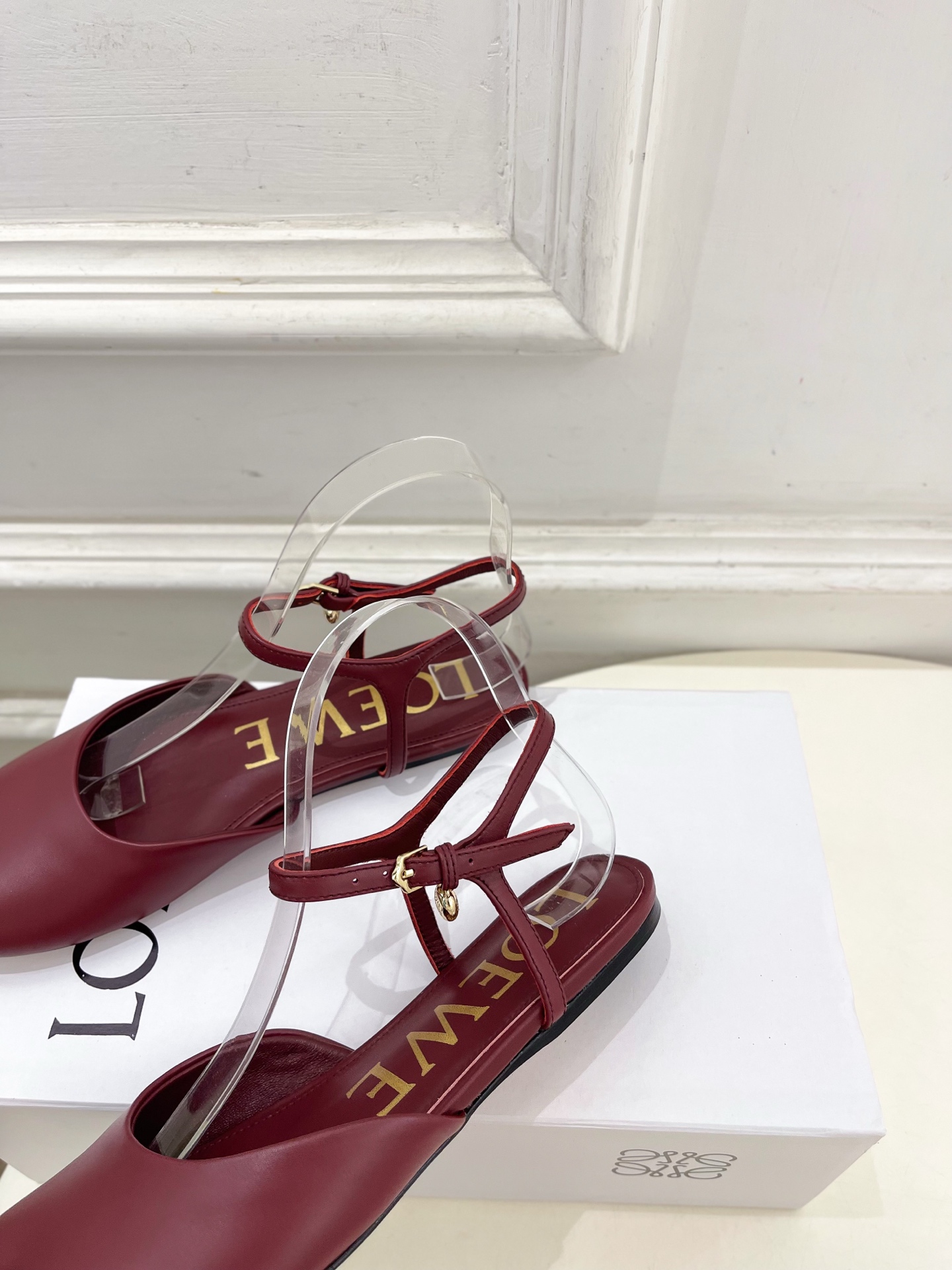 LOEWE 罗意威 2025秋冬新品 Toy 踝带芭蕾舞平底鞋、高跟鞋—————————LOEWE作为这