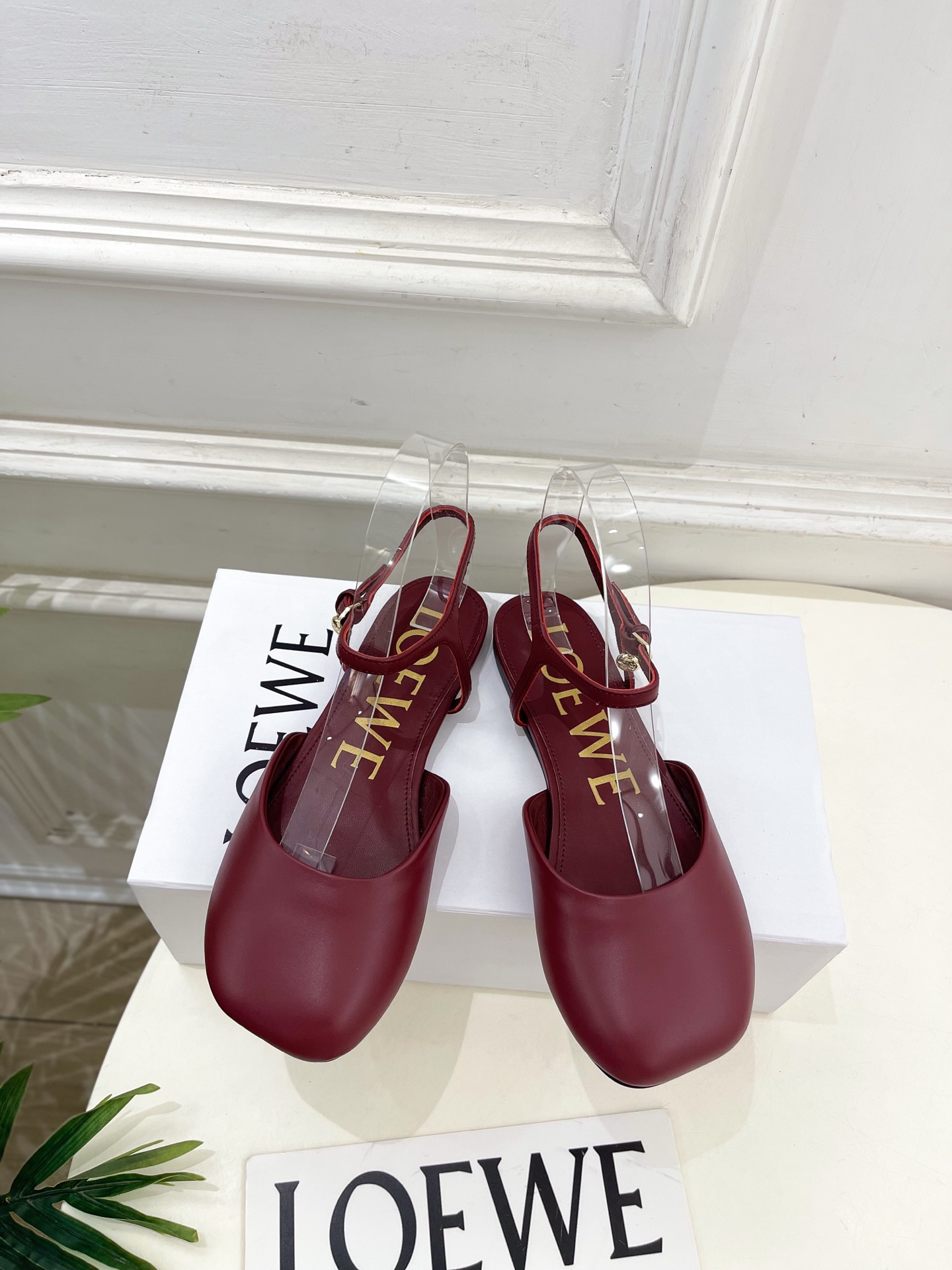 LOEWE 罗意威 2025秋冬新品 Toy 踝带芭蕾舞平底鞋、高跟鞋—————————LOEWE作为这