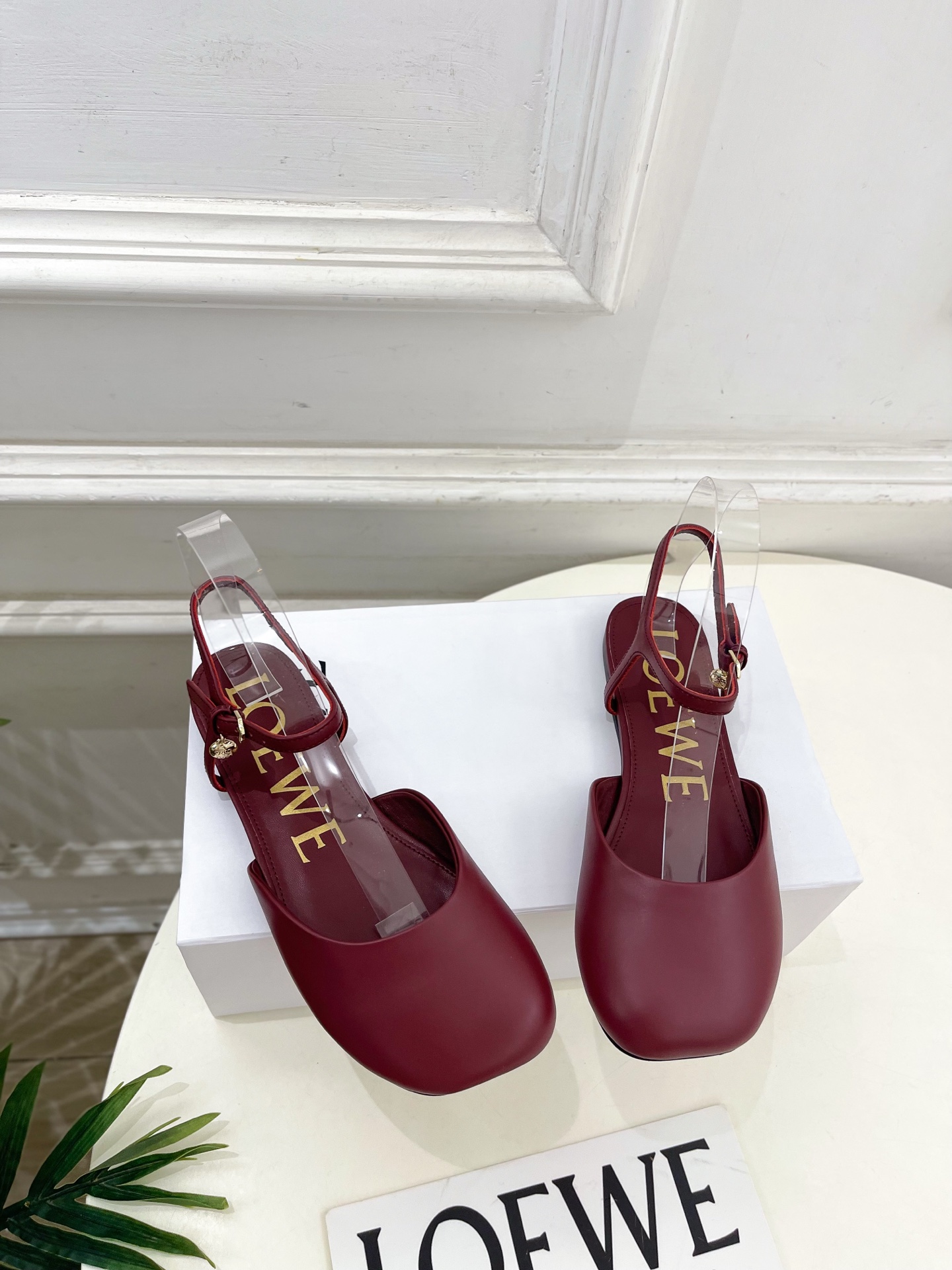 LOEWE 罗意威 2025秋冬新品 Toy 踝带芭蕾舞平底鞋、高跟鞋—————————LOEWE作为这