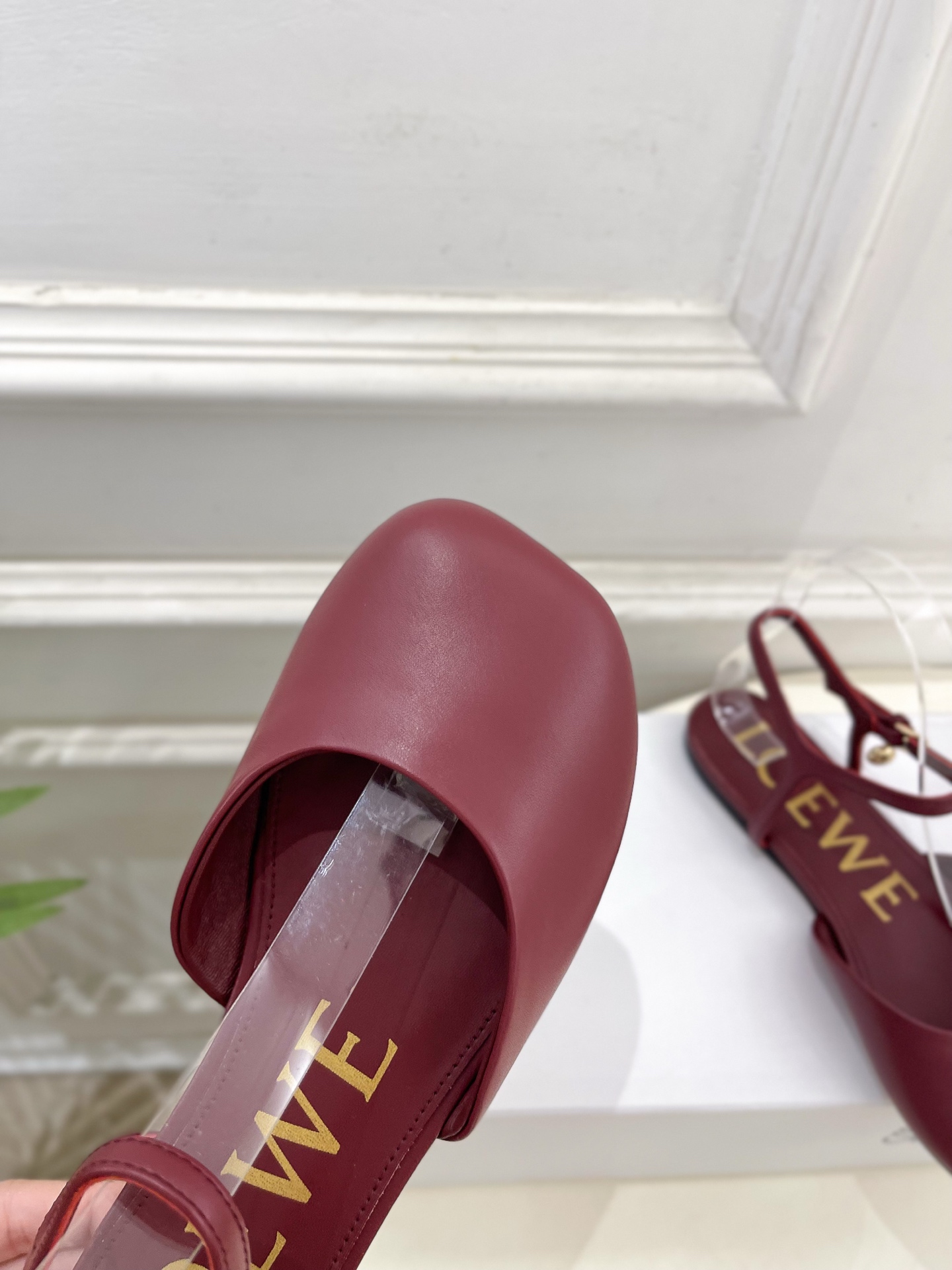 LOEWE 罗意威 2025秋冬新品 Toy 踝带芭蕾舞平底鞋、高跟鞋—————————LOEWE作为这