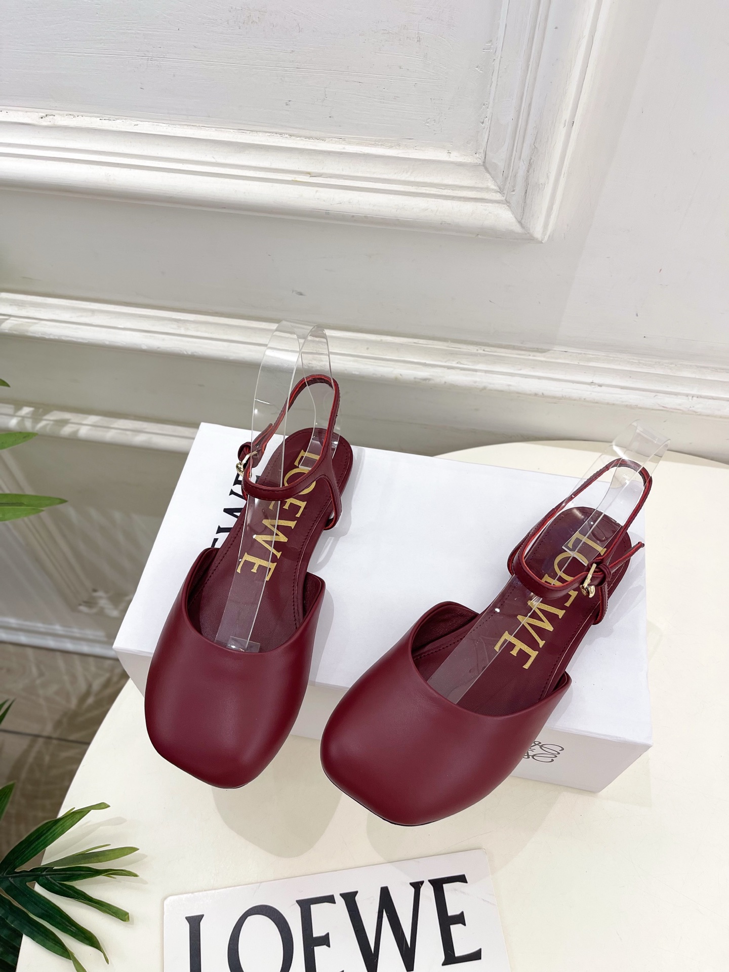 LOEWE 罗意威 2025秋冬新品 Toy 踝带芭蕾舞平底鞋、高跟鞋—————————LOEWE作为这