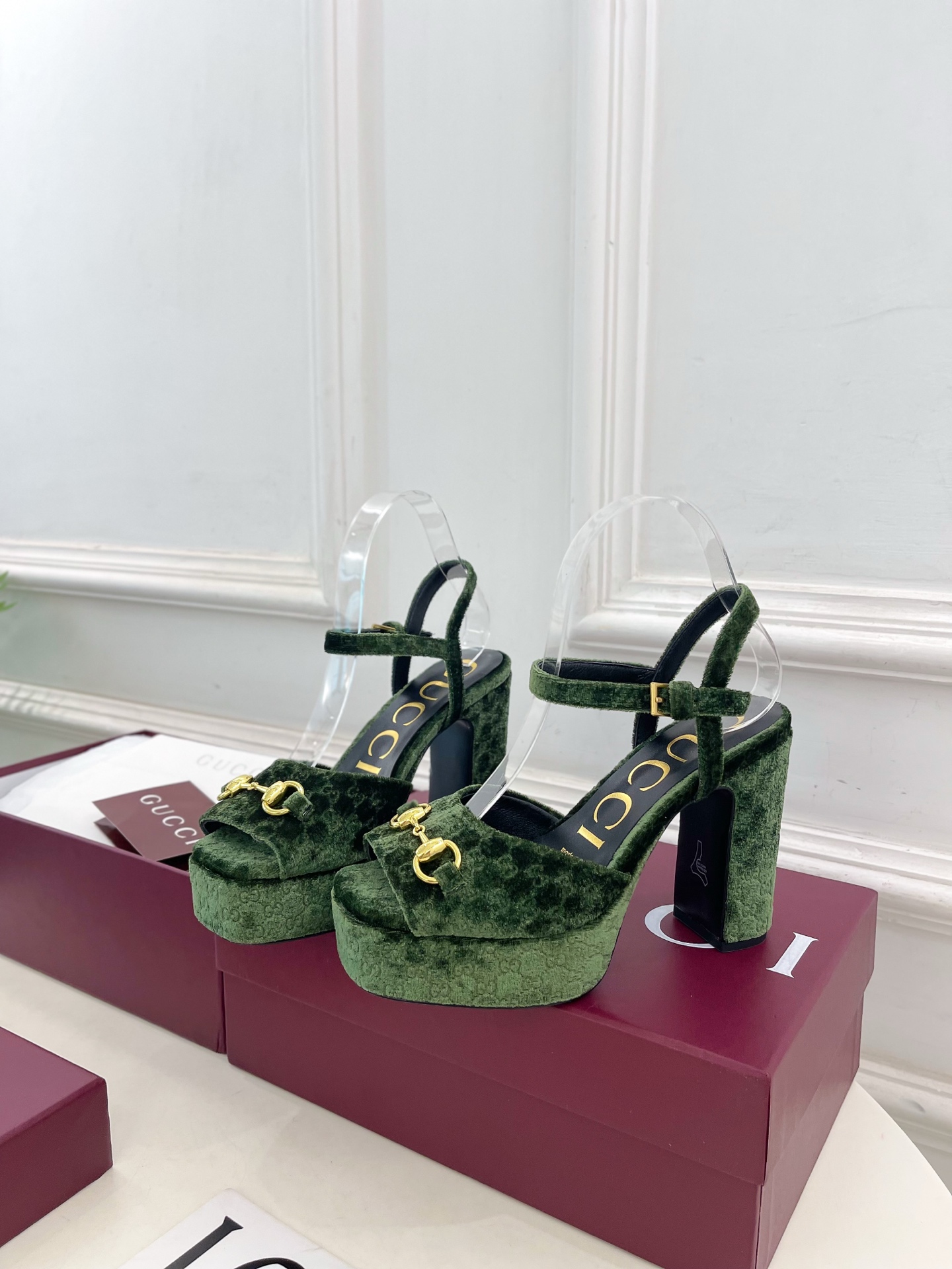 Gucci | 古驰 25𝐬𝐬 ⭐️ G家 主打系列终于面世，狠货值得期待！原有的经典 创造新设计 ✨❥