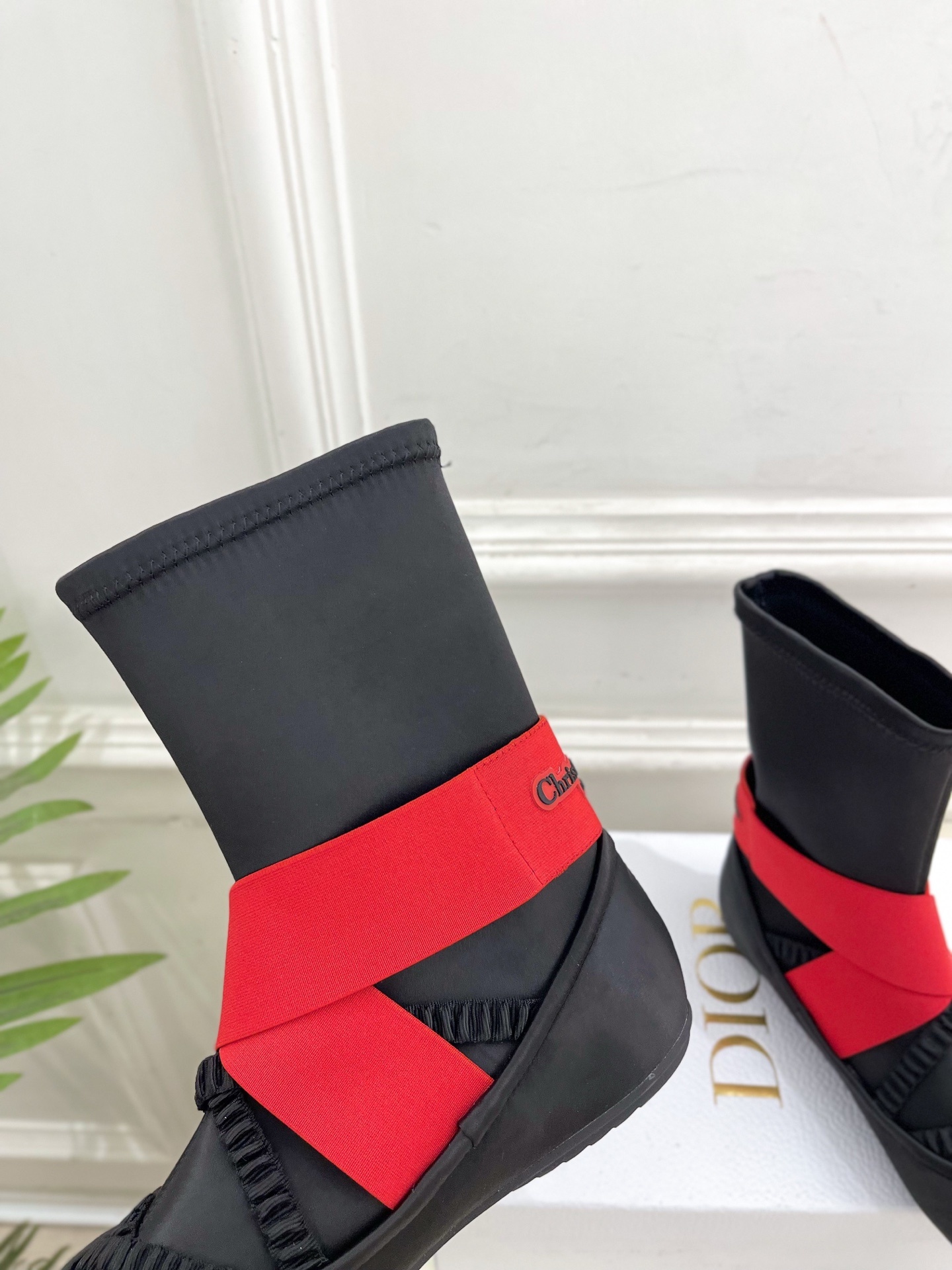 Dior | 迪奥 25𝐬𝐬 🧡💚2025春夏新品 顶级版本⚠️专柜主打新款Dior Shade字母交叉