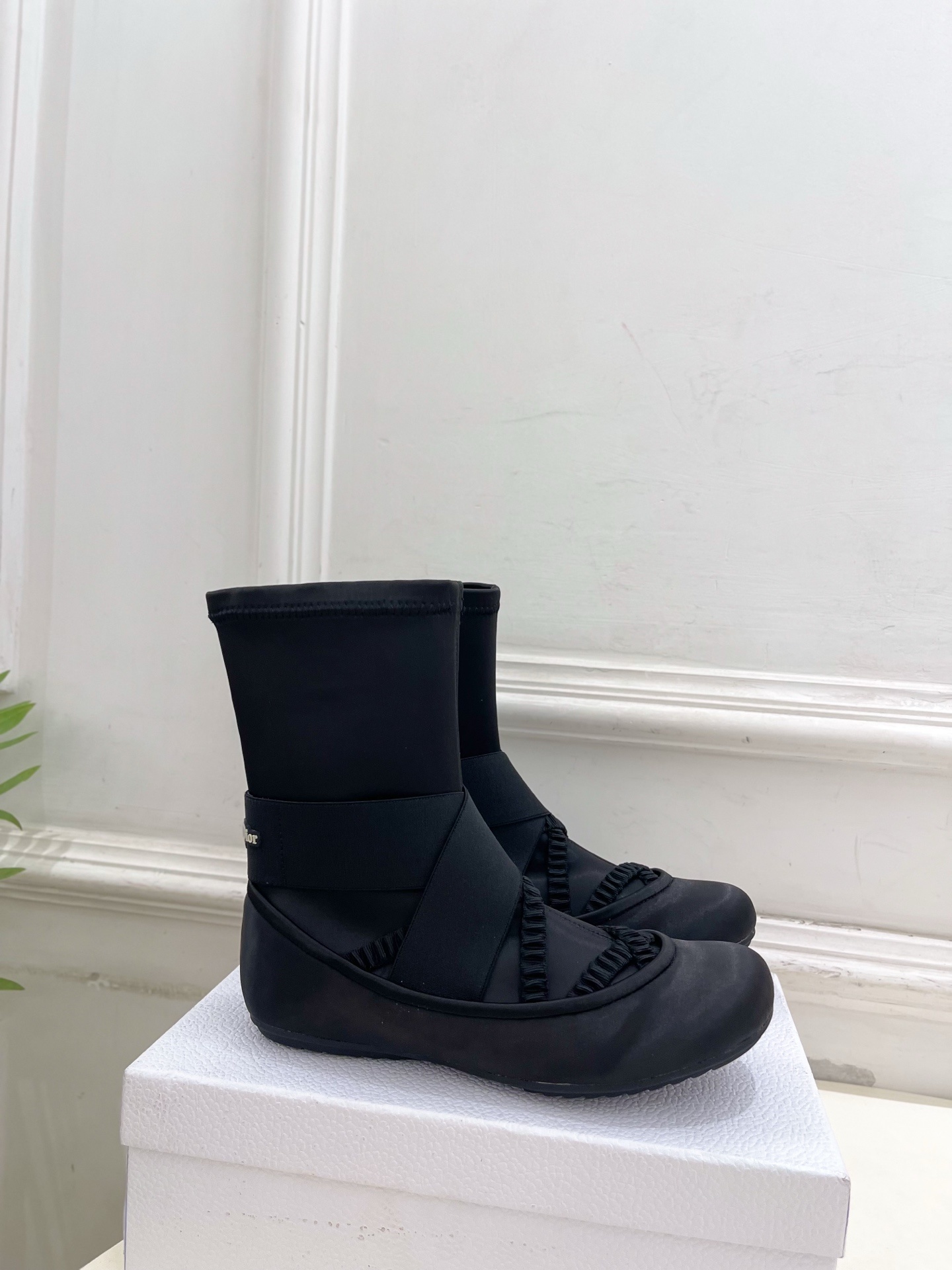Dior | 迪奥 25𝐬𝐬 🧡💚2025春夏新品 顶级版本⚠️专柜主打新款Dior Shade字母交叉