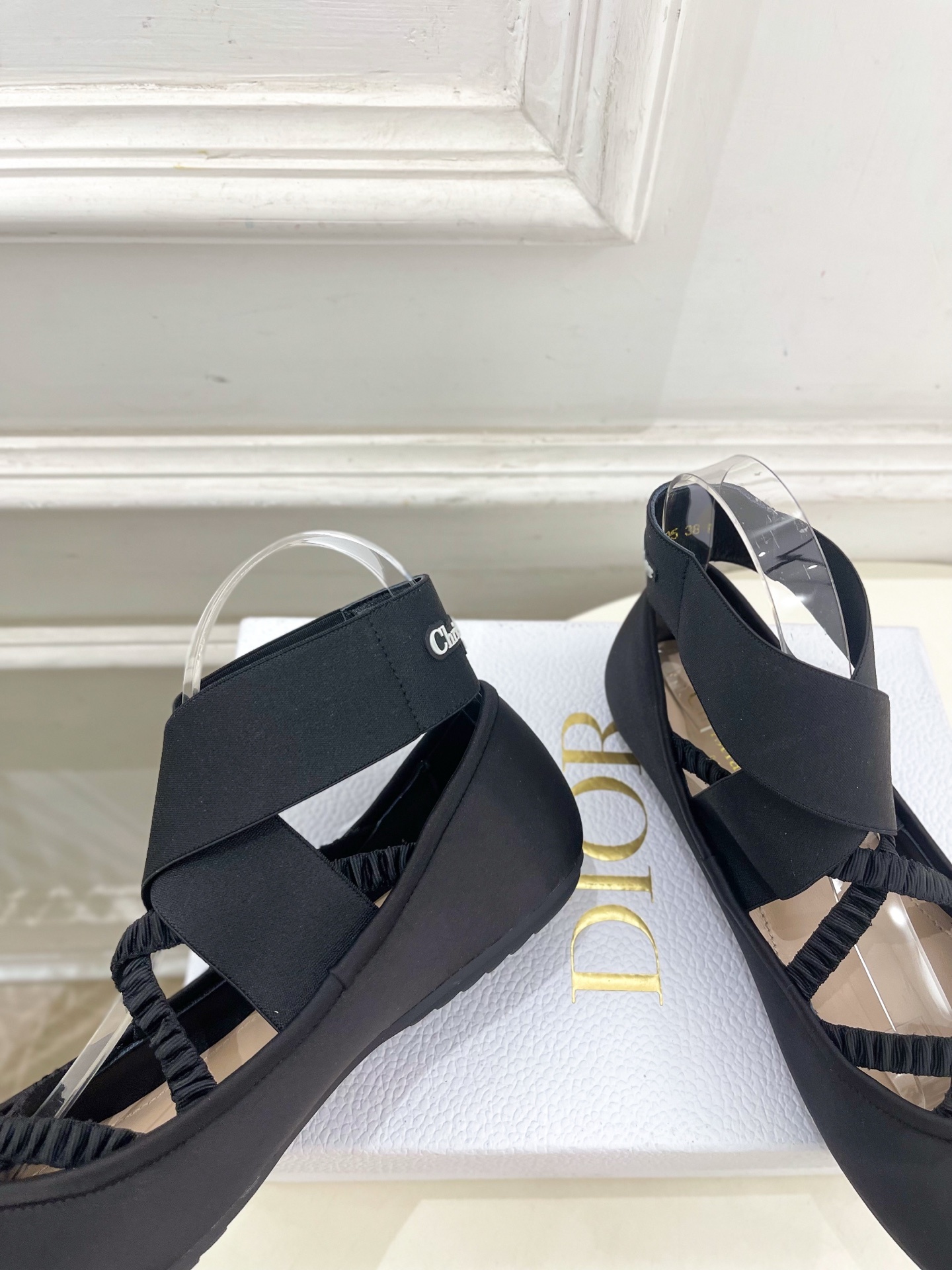 Dior | 迪奥 25𝐬𝐬 🧡💚2025春夏新品 顶级版本⚠️专柜主打新款 Dior Shade字母弹