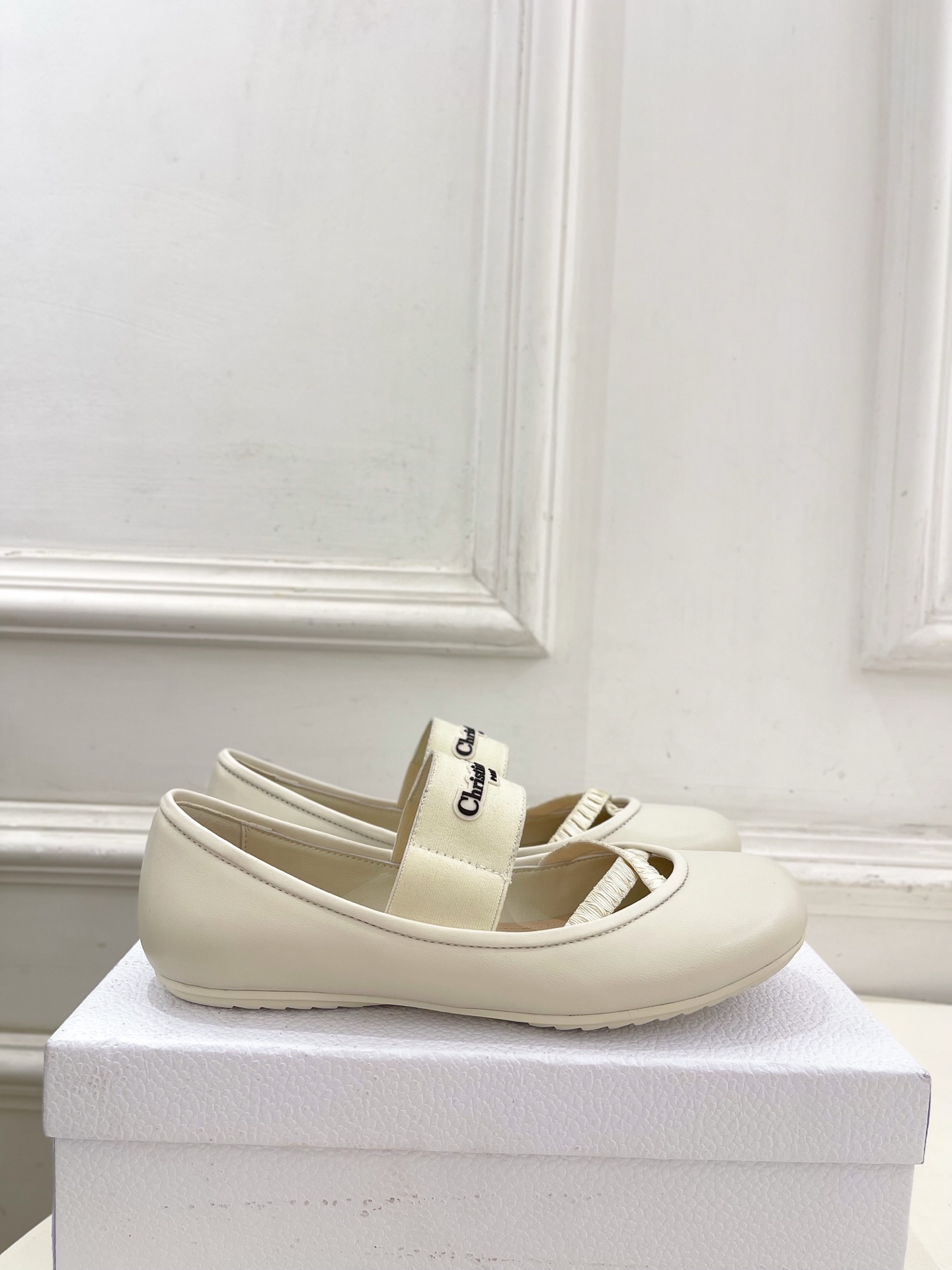 Dior | 迪奥 25𝐬𝐬 🧡💚2025春夏新品 顶级版本⚠️专柜主打新款 Dior Shade字母弹