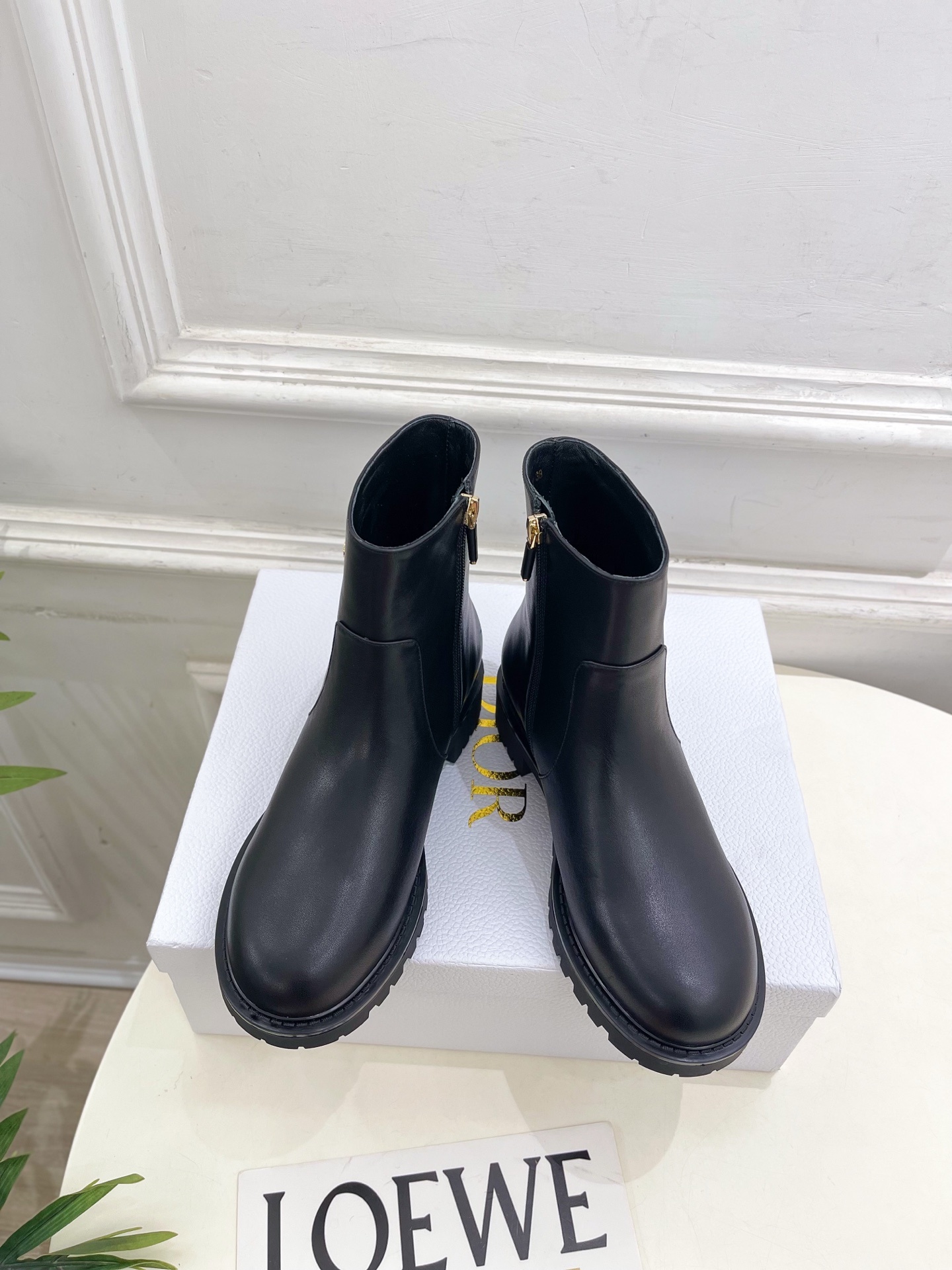 Dior | 迪奥 25𝐬𝐬🧡💚2025秋冬新品 顶级版本⚠️专柜主打新款 D-Town 金属字母扣及踝