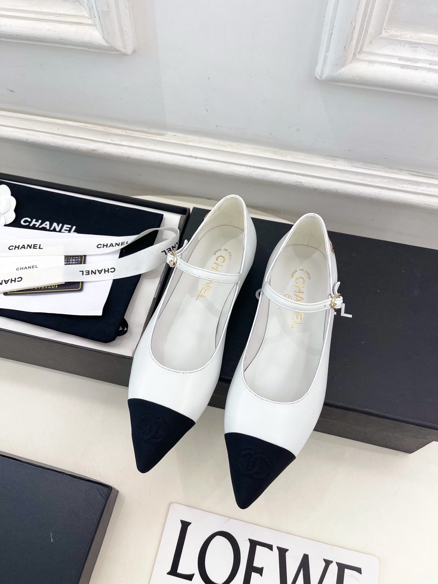 𝐂𝐇𝐀𝐍𝐄𝐋 | 小香 25𝐬𝐬 🦋2025 春夏新品 专柜经典走秀款 小香双C尖头玛丽珍鞋 系列上新〰