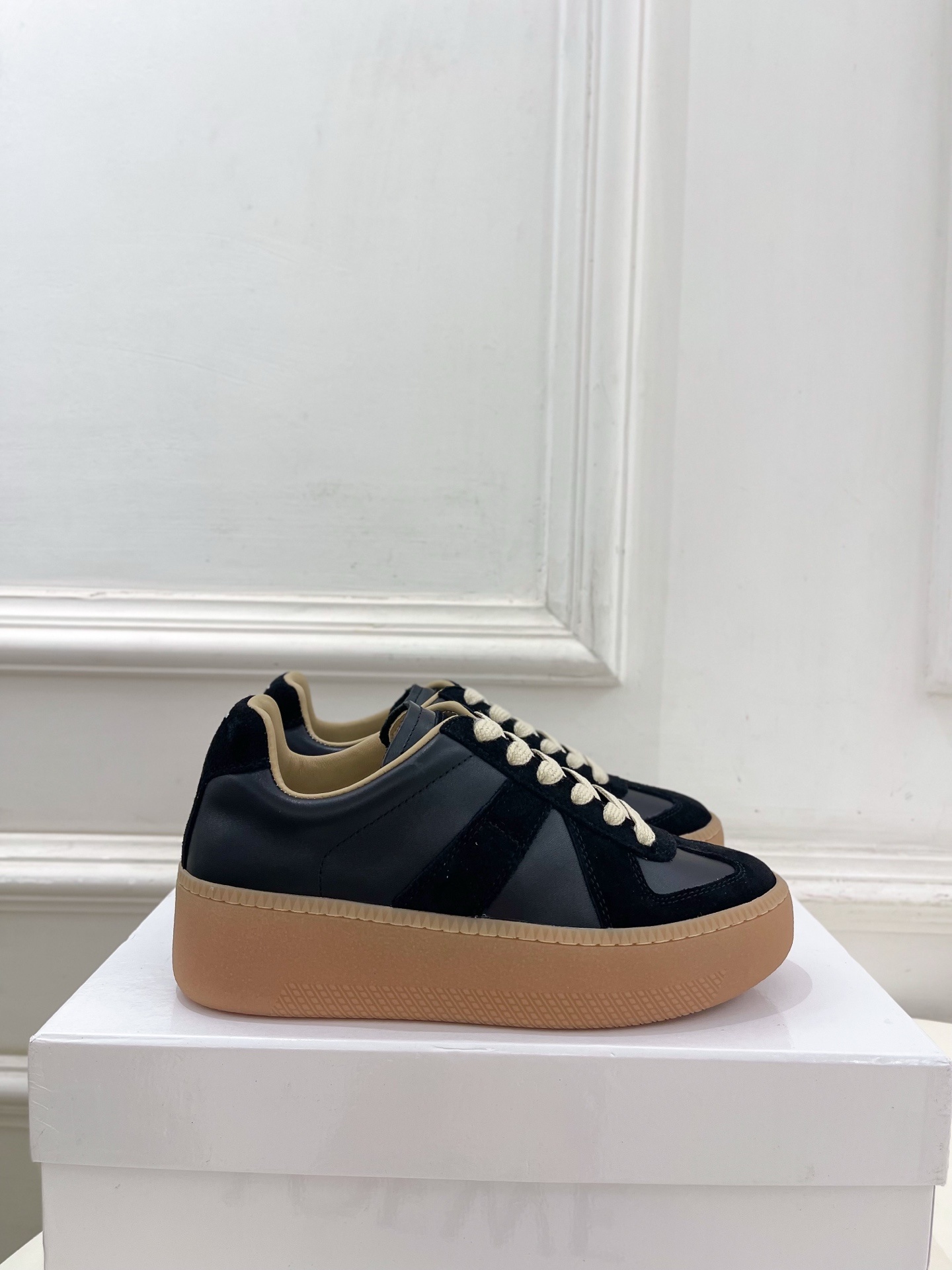 Maison Margiela· 马吉拉 2025ss 秋冬新品 厚底系带德训鞋休闲鞋—————————