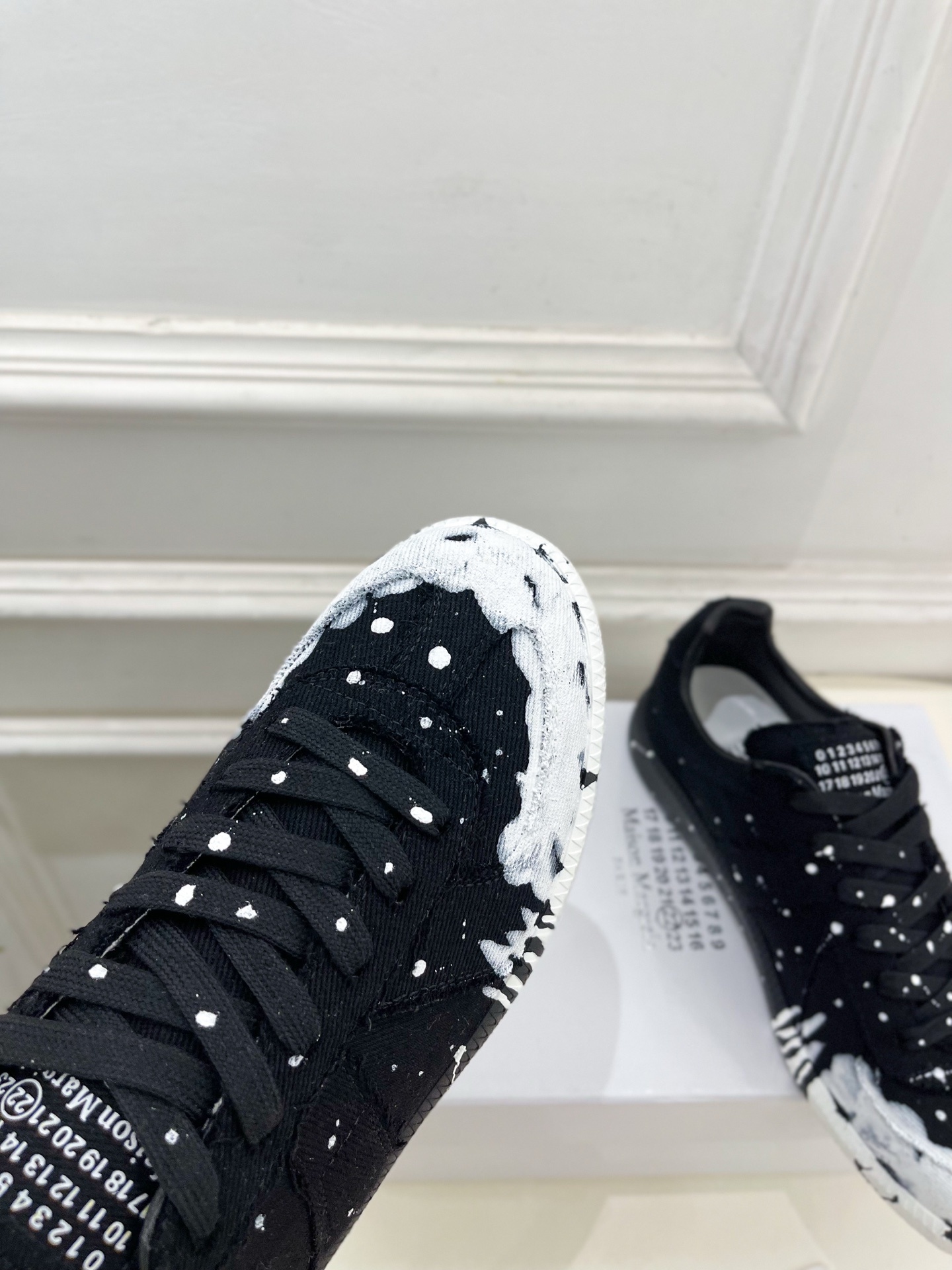Maison Margiela· 马吉拉 2025ss 秋冬新品 涂鸦帆布德训鞋 休闲鞋————————