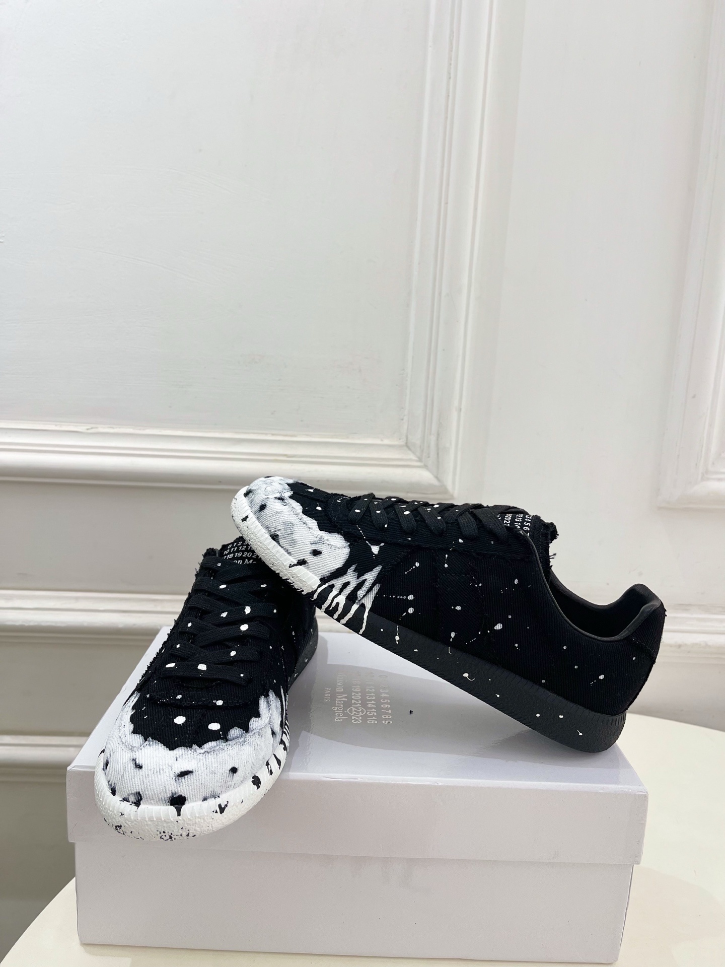 Maison Margiela· 马吉拉 2025ss 秋冬新品 涂鸦帆布德训鞋 休闲鞋————————