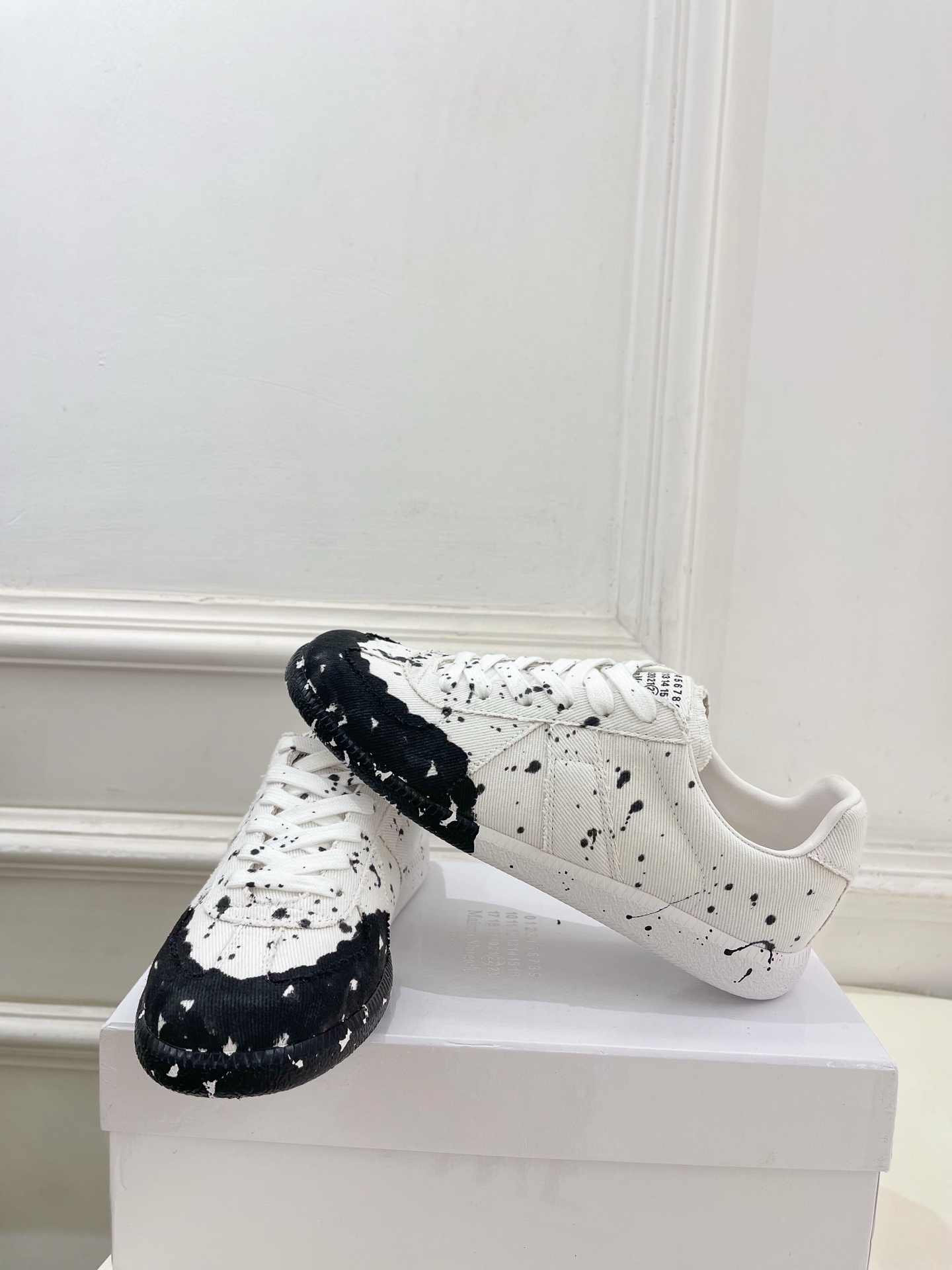 Maison Margiela· 马吉拉 2025ss 秋冬新品 涂鸦帆布德训鞋 休闲鞋————————
