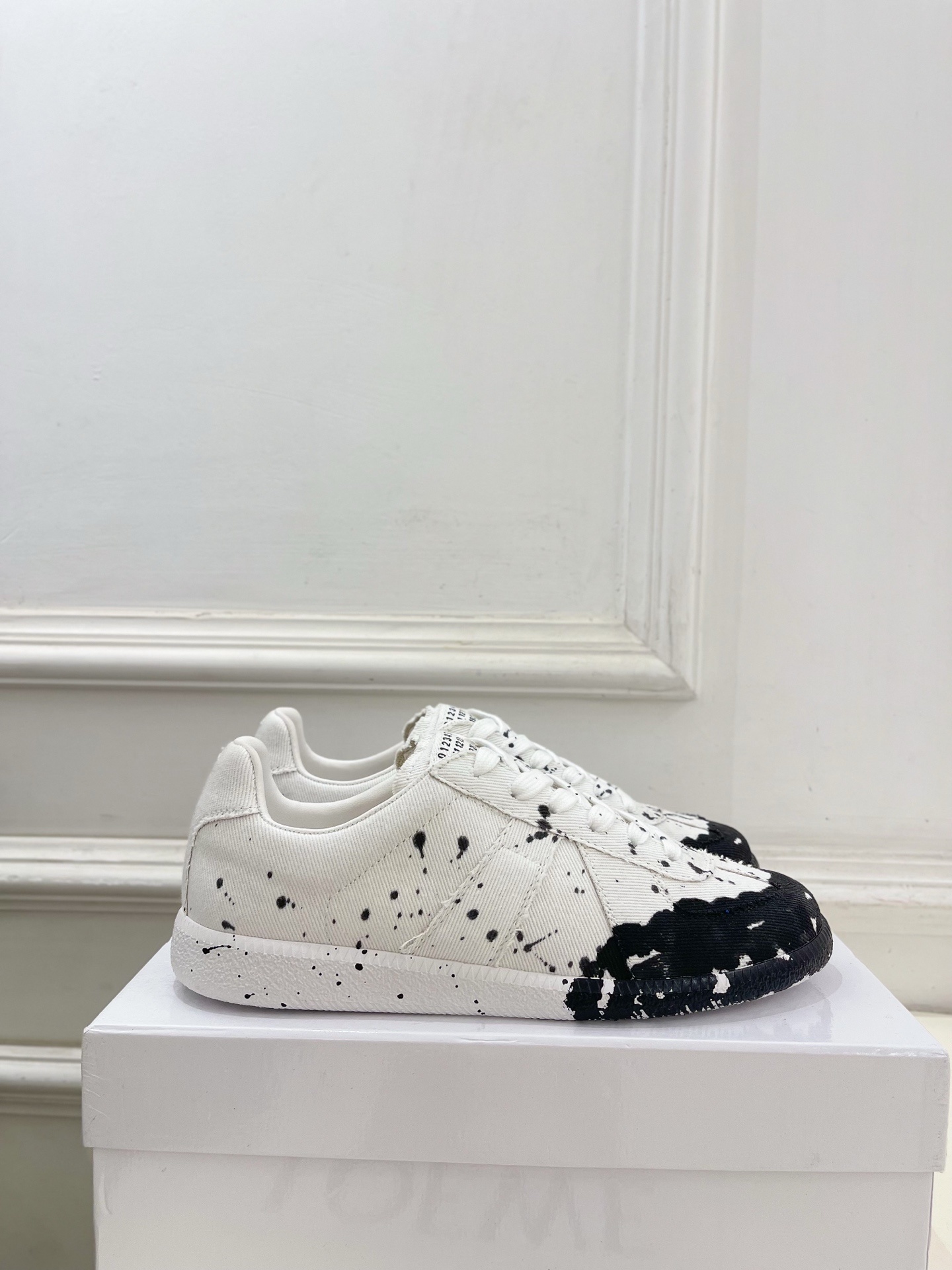 Maison Margiela· 马吉拉 2025ss 秋冬新品 涂鸦帆布德训鞋 休闲鞋————————