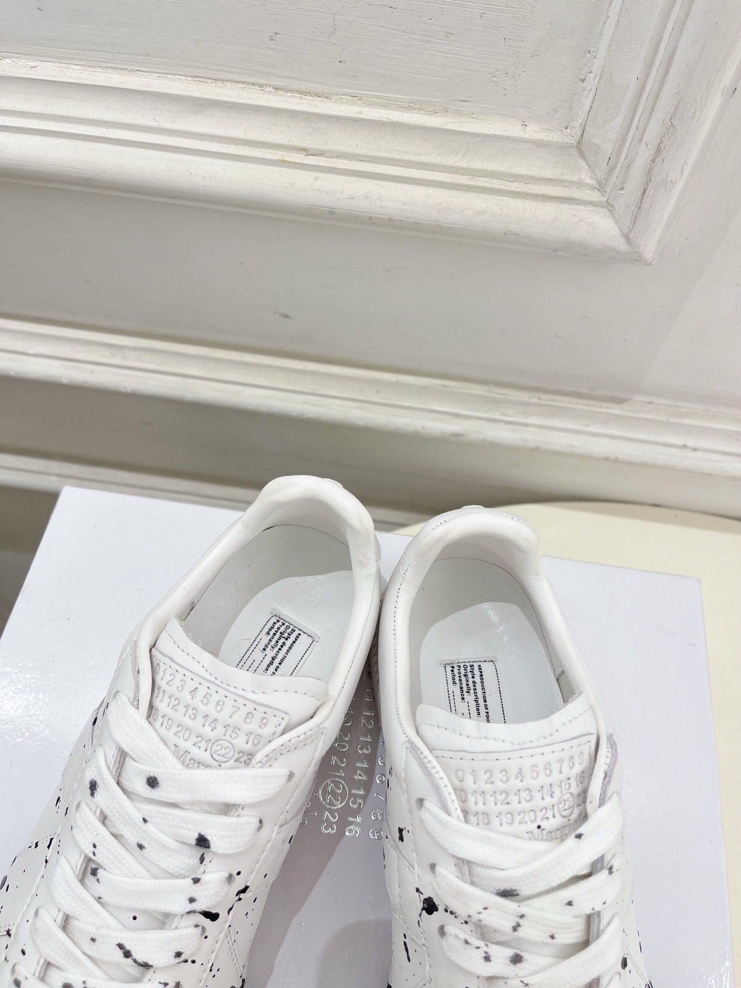 Maison Margiela· 马吉拉 2025ss 秋冬新品 涂鸦皮面德训鞋 休闲鞋————————
