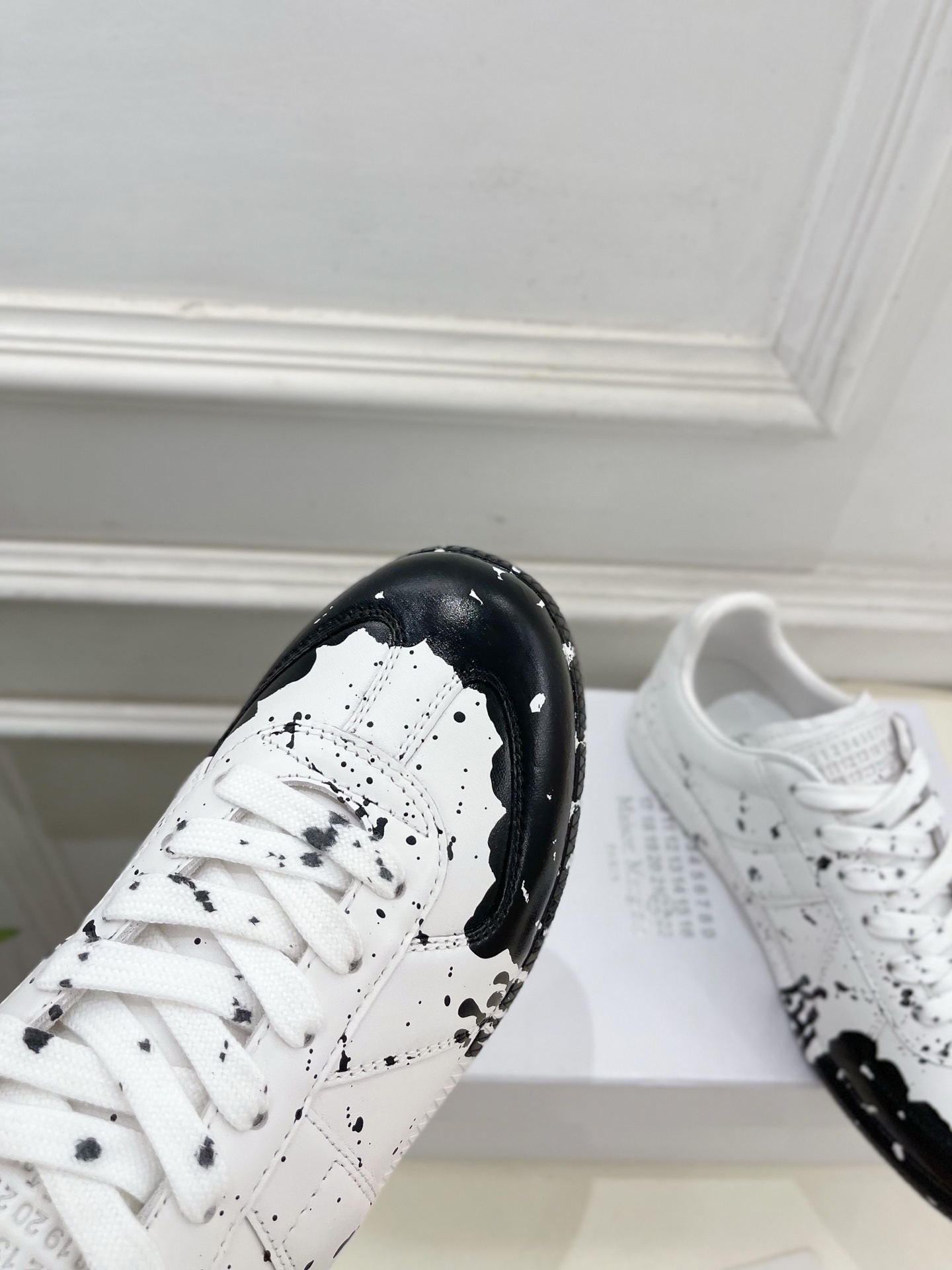 Maison Margiela· 马吉拉 2025ss 秋冬新品 涂鸦皮面德训鞋 休闲鞋————————