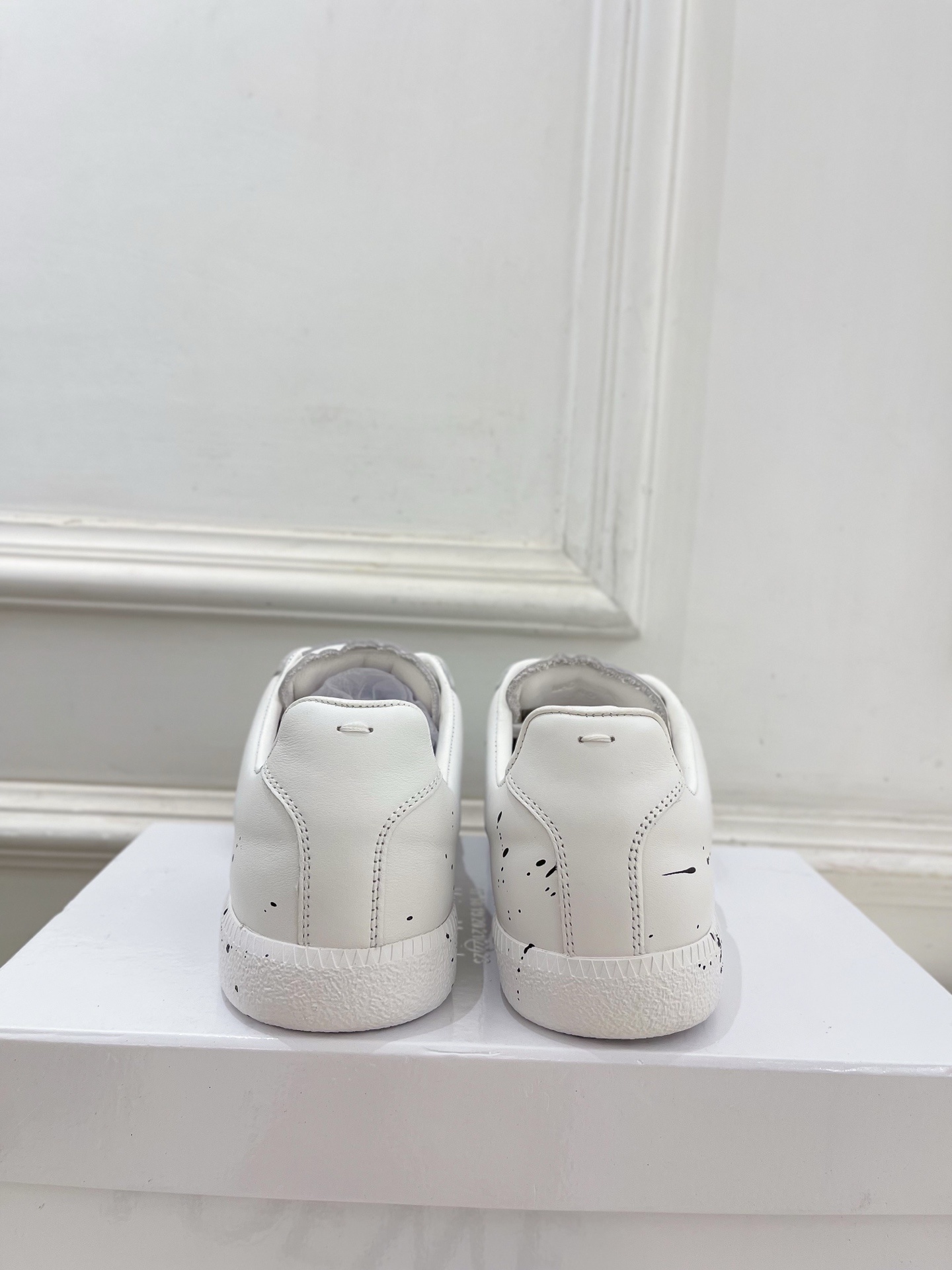 Maison Margiela· 马吉拉 2025ss 秋冬新品 涂鸦皮面德训鞋 休闲鞋————————