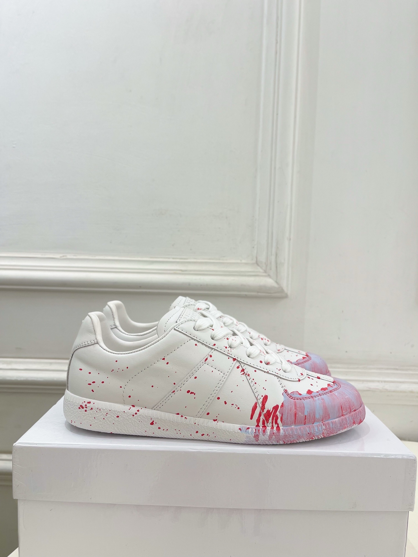 Maison Margiela· 马吉拉 2025ss 秋冬新品 涂鸦皮面德训鞋 休闲鞋————————