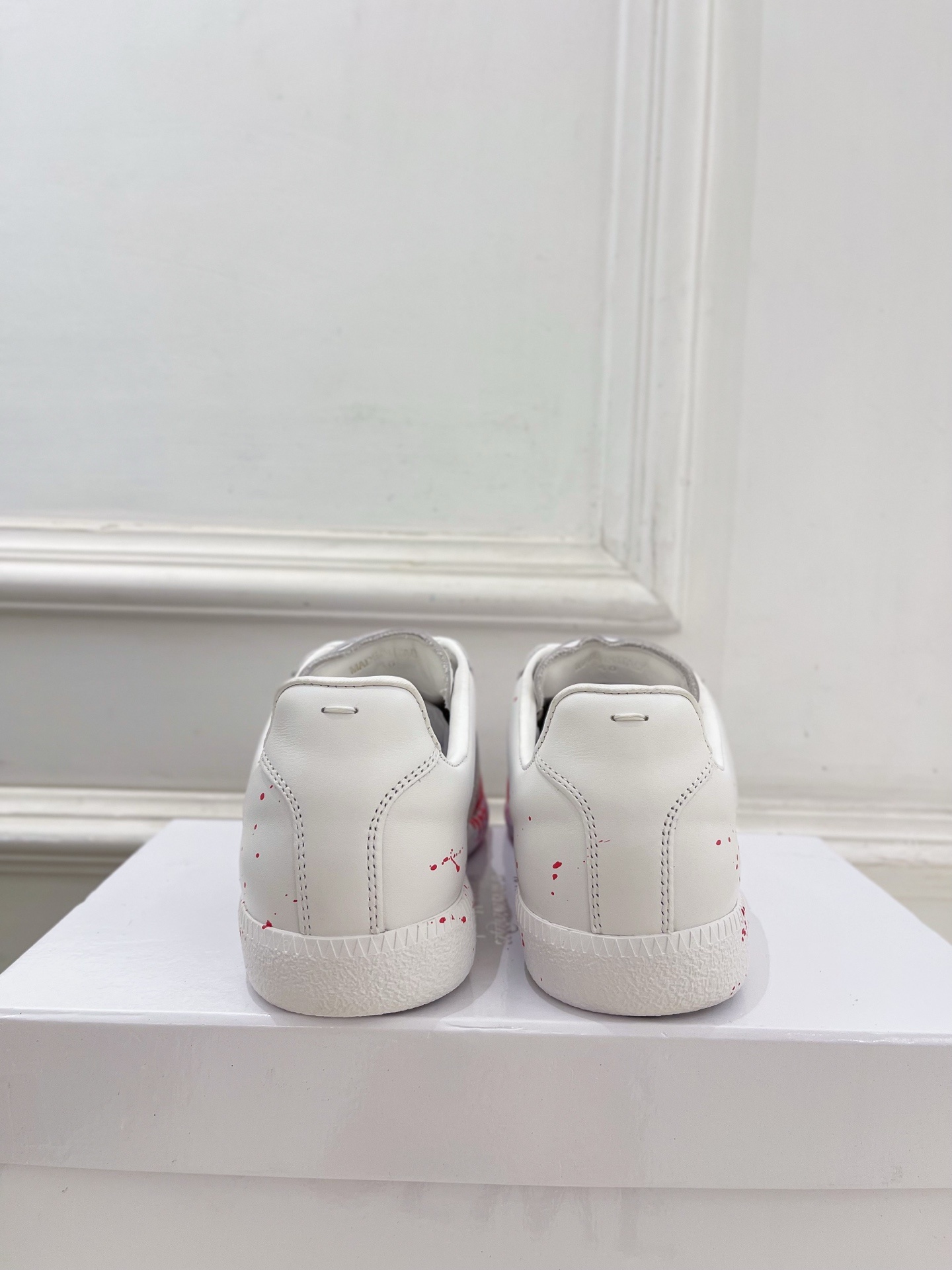 Maison Margiela· 马吉拉 2025ss 秋冬新品 涂鸦皮面德训鞋 休闲鞋————————