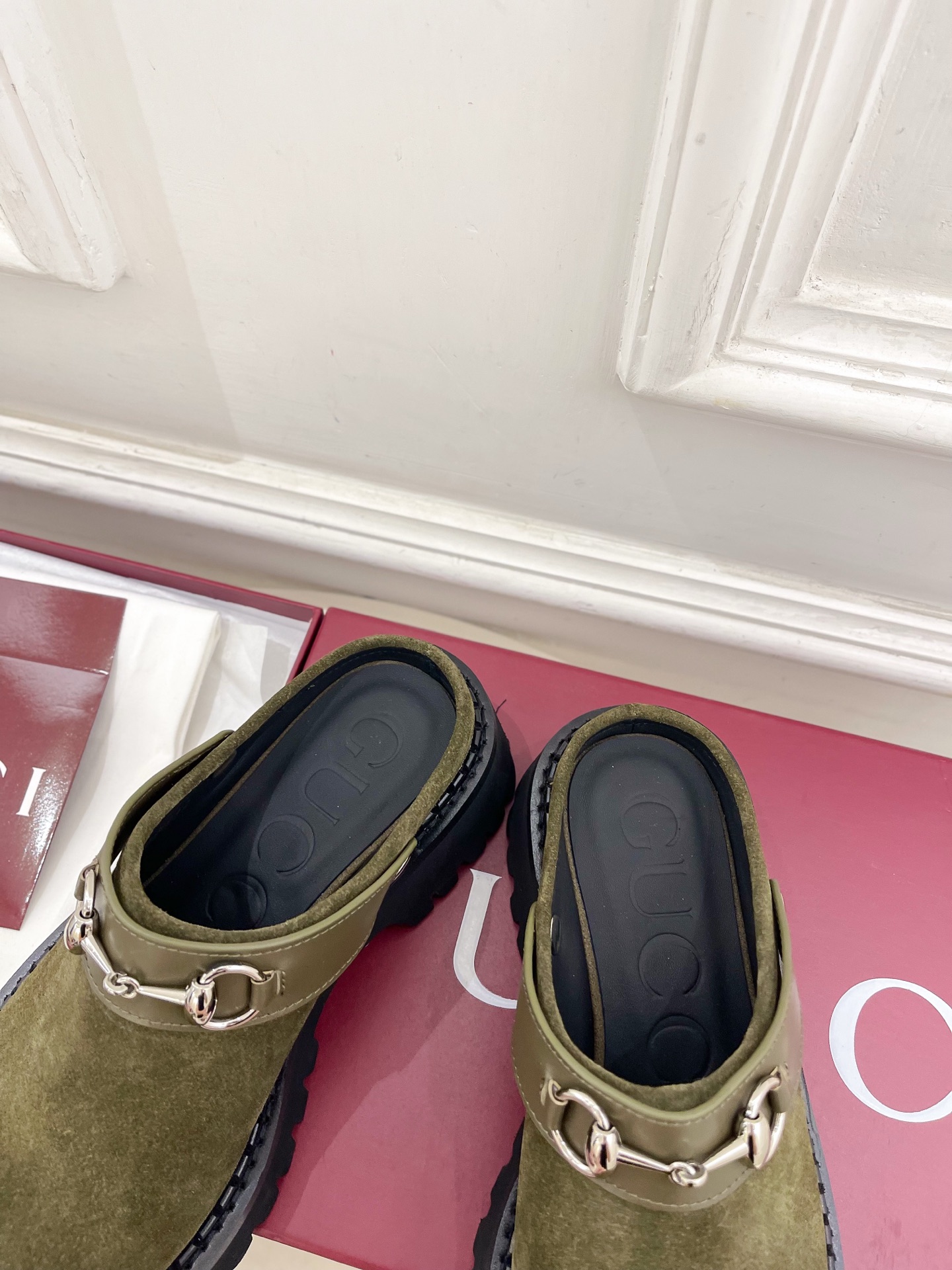 Gucci | 古驰 25𝐬𝐬 ⭐️2025G家秋冬新品经典马衔扣厚底穆勒鞋 半拖鞋 主打系列终于面世，