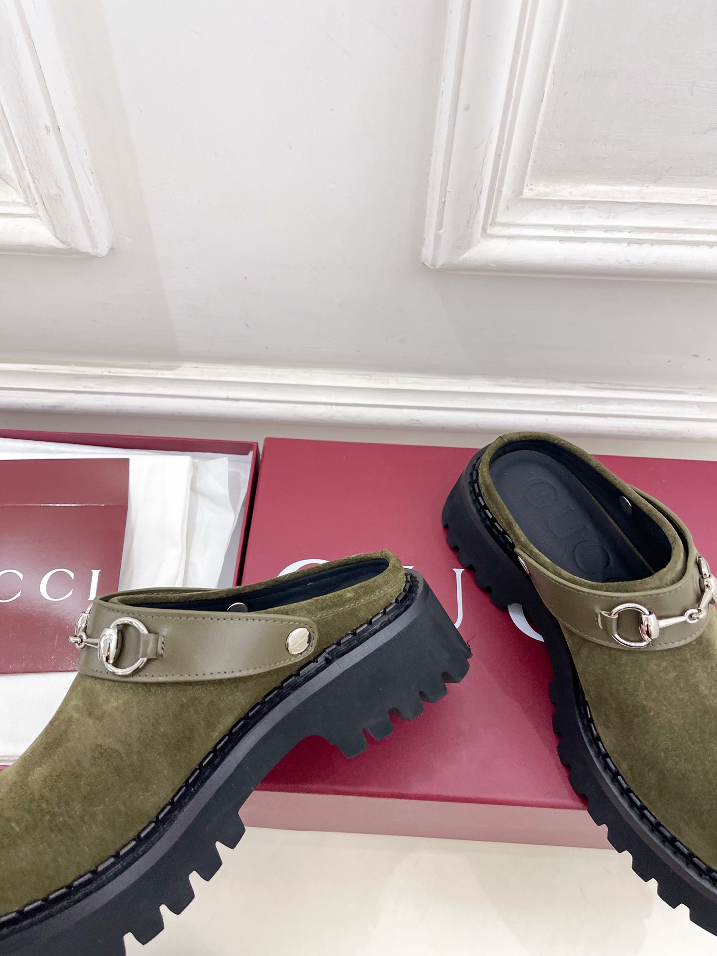 Gucci | 古驰 25𝐬𝐬 ⭐️2025G家秋冬新品经典马衔扣厚底穆勒鞋 半拖鞋 主打系列终于面世，