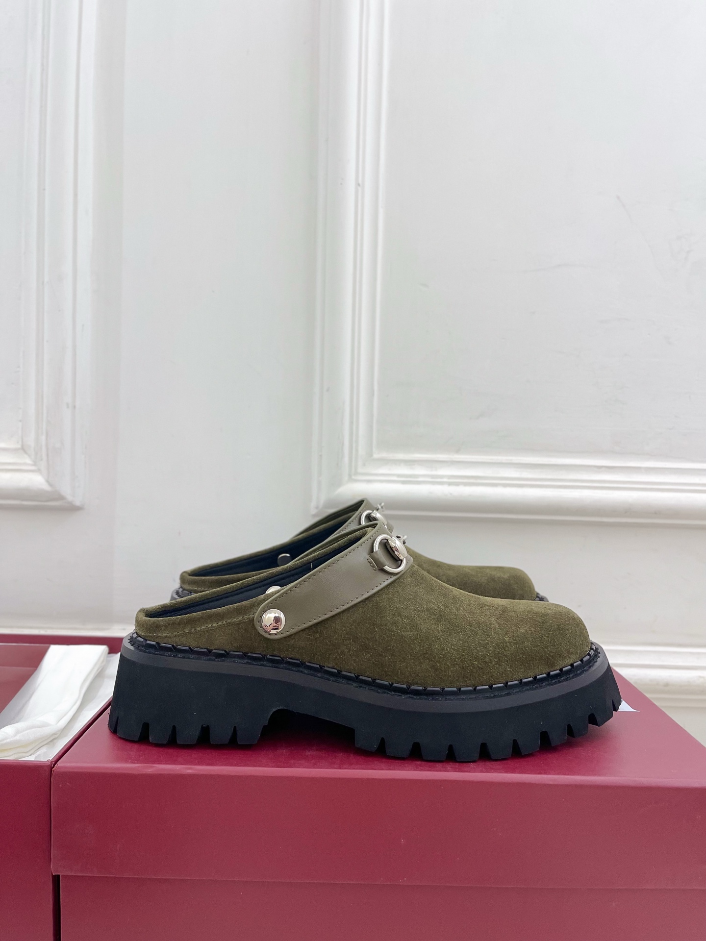 Gucci | 古驰 25𝐬𝐬 ⭐️2025G家秋冬新品经典马衔扣厚底穆勒鞋 半拖鞋 主打系列终于面世，