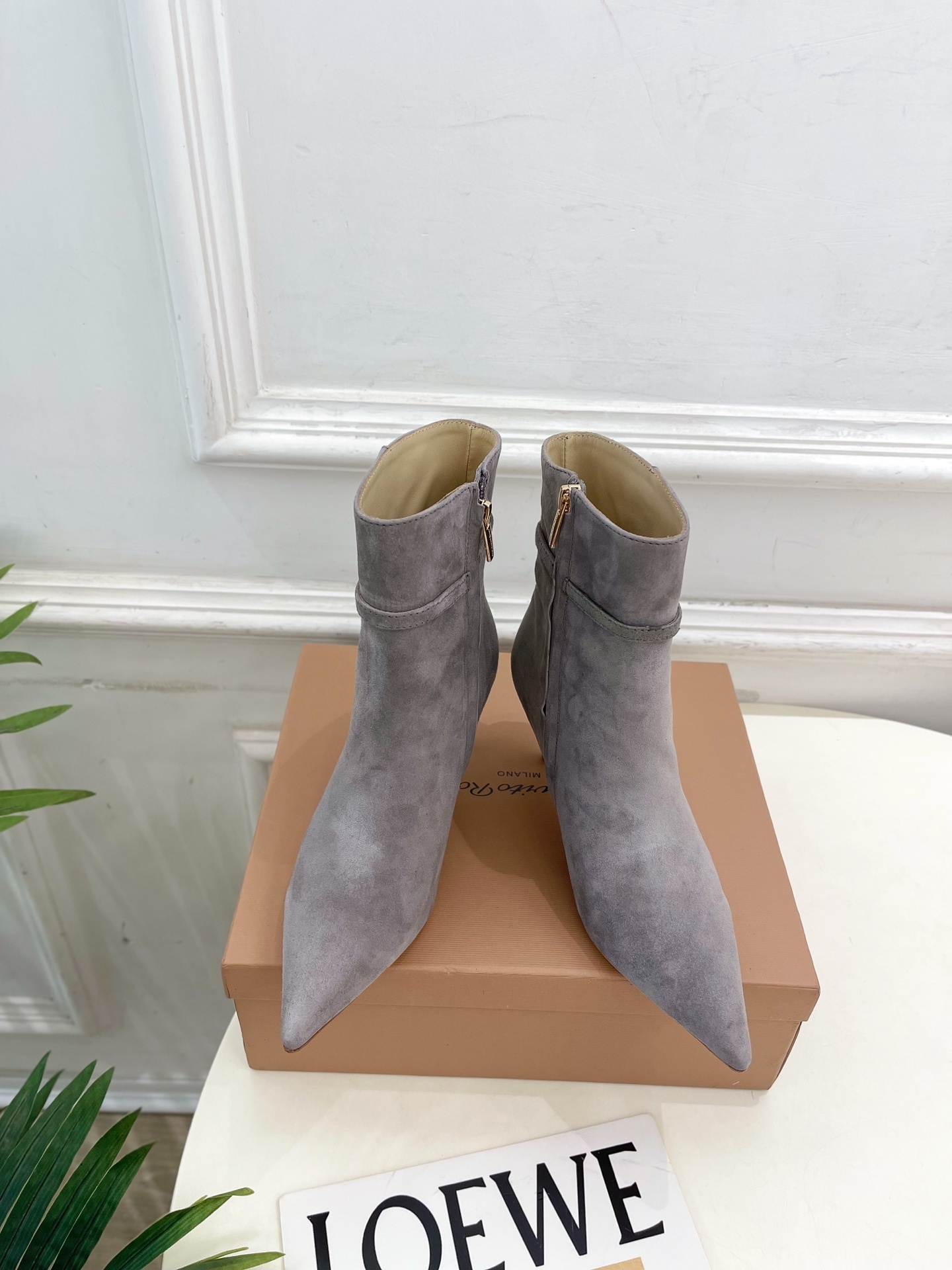 Gianvito Rossi|吉安维托·罗西 25𝐬𝐬2025秋冬新品 GR侧拉链尖头小猫跟短靴 火爆上
