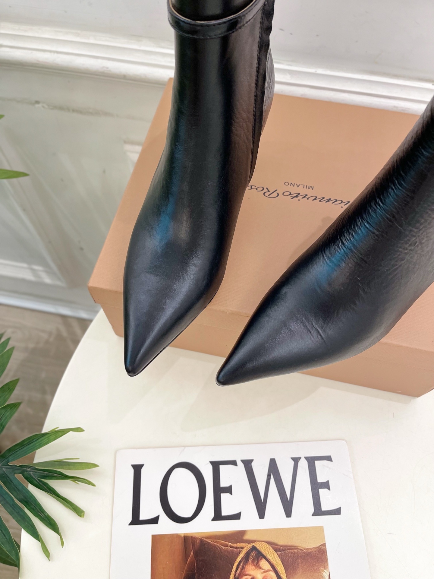 Gianvito Rossi|吉安维托·罗西 25𝐬𝐬2025秋冬新品 GR侧拉链尖头小猫跟短靴 火爆上