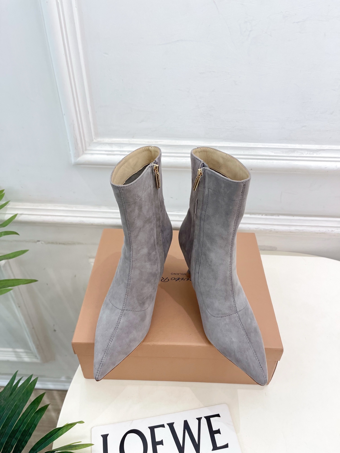 Gianvito Rossi|吉安维托·罗西 25𝐬𝐬2025秋冬新品 GR侧拉链尖头高跟短靴 火爆上新