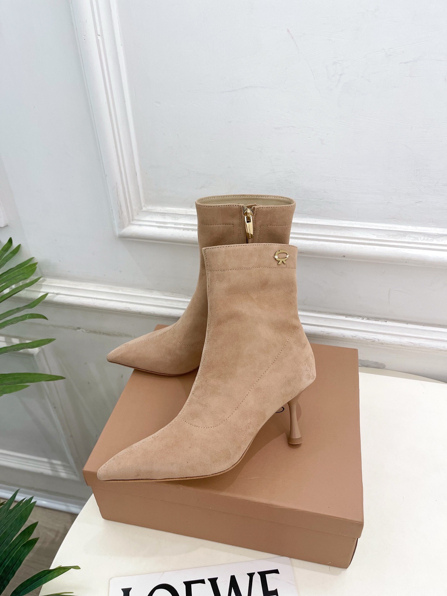 Gianvito Rossi|吉安维托·罗西 25𝐬𝐬2025秋冬新品 GR侧拉链尖头高跟短靴 火爆上新