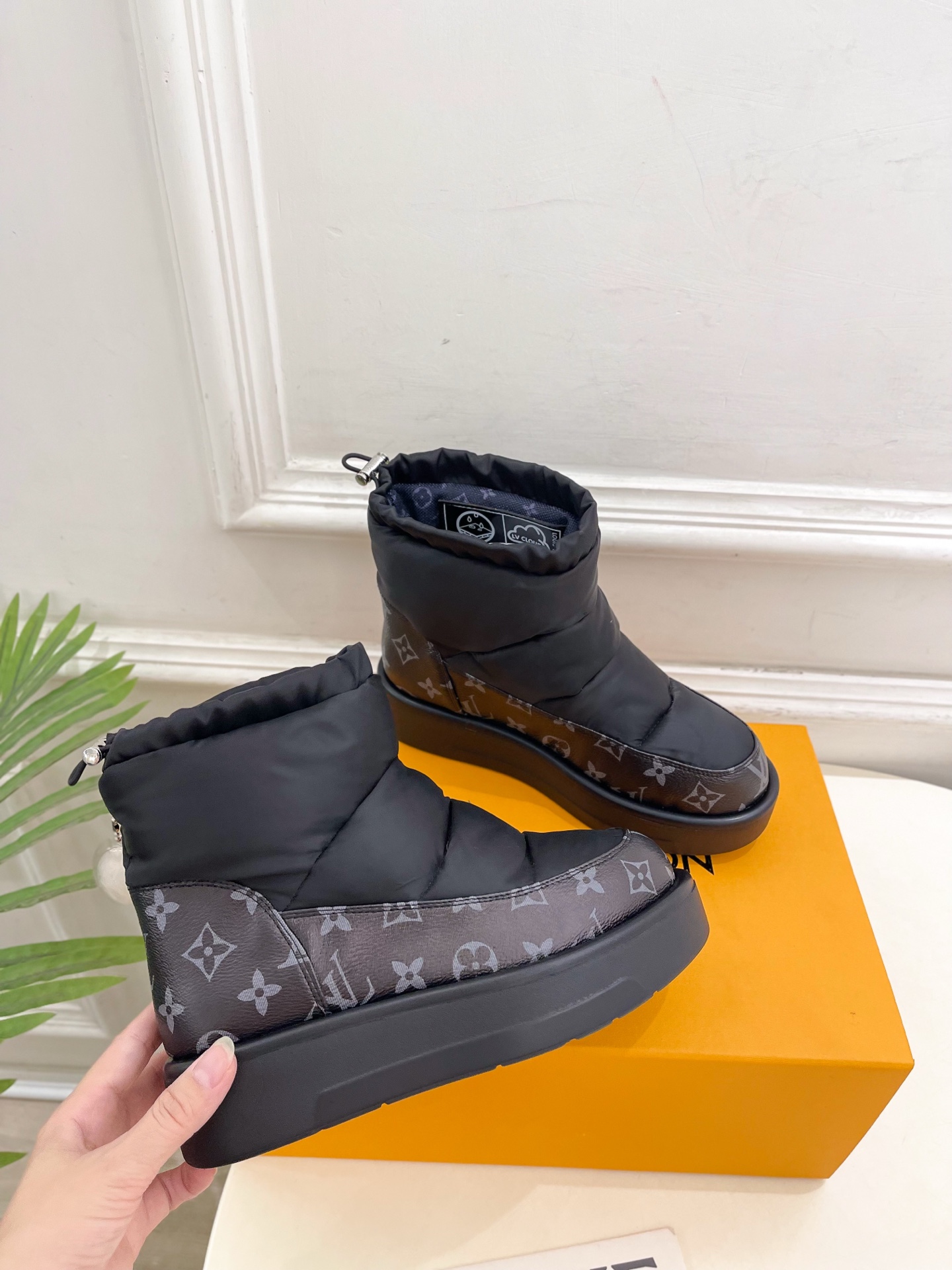 LV | 路易威登 25𝐬𝐬 🧡💚2025秋冬新品 顶级版本⚠️专柜主打最新款LV 老花羽绒雪地靴 硬货