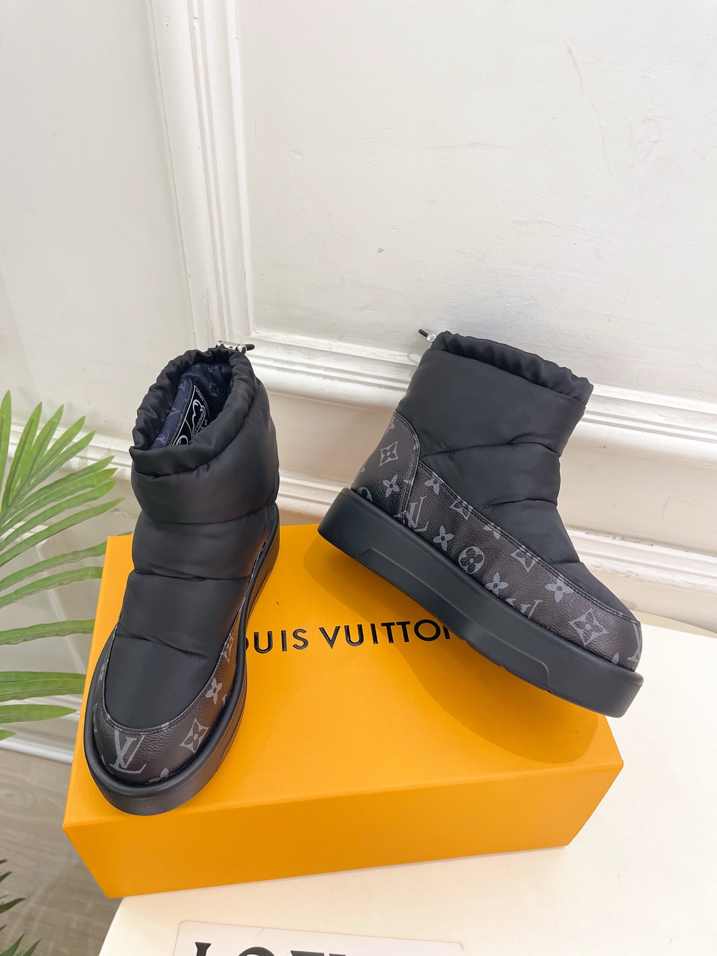 LV | 路易威登 25𝐬𝐬 🧡💚2025秋冬新品 顶级版本⚠️专柜主打最新款LV 老花羽绒雪地靴 硬货