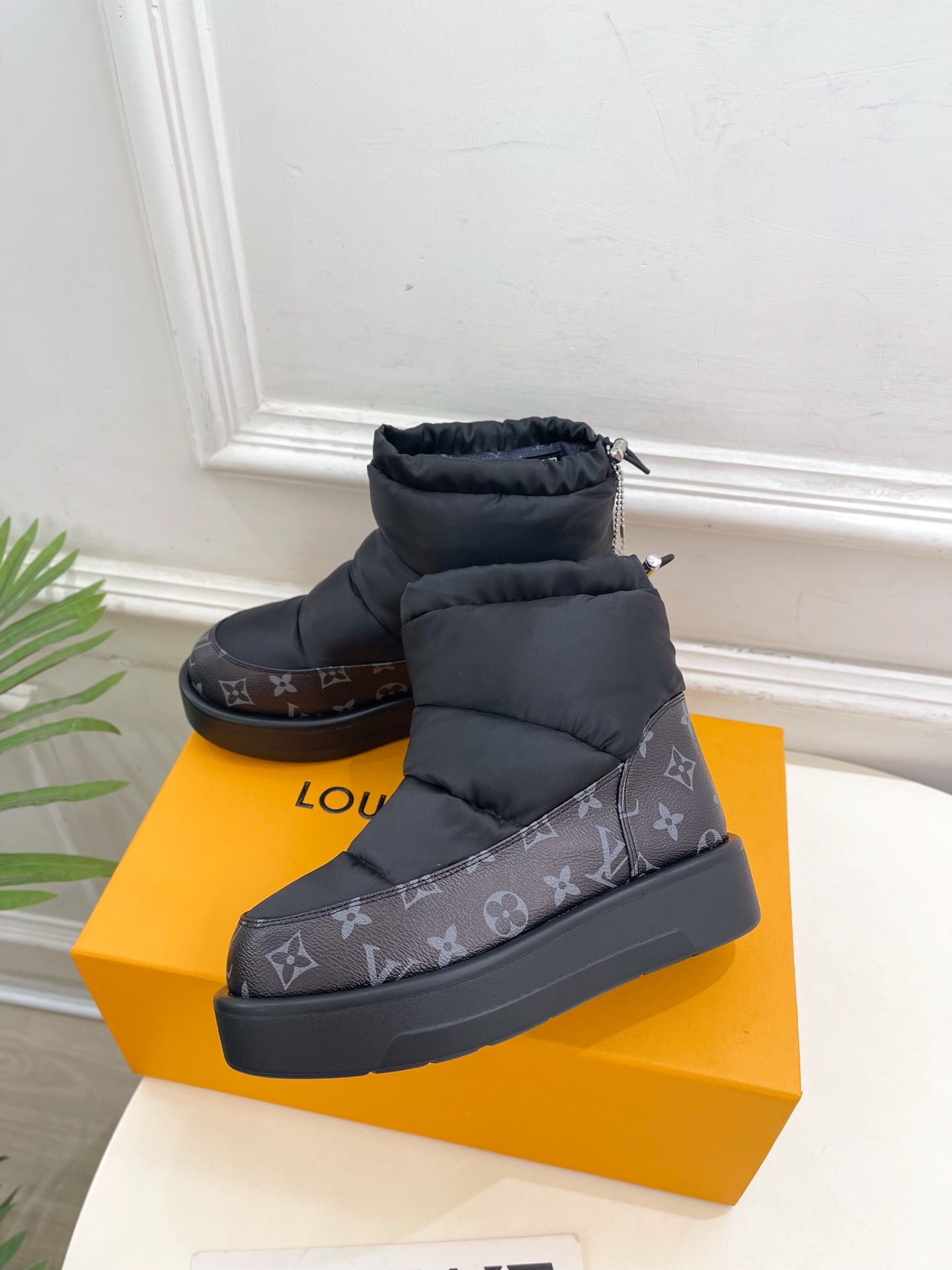 LV | 路易威登 25𝐬𝐬 🧡💚2025秋冬新品 顶级版本⚠️专柜主打最新款LV 老花羽绒雪地靴 硬货