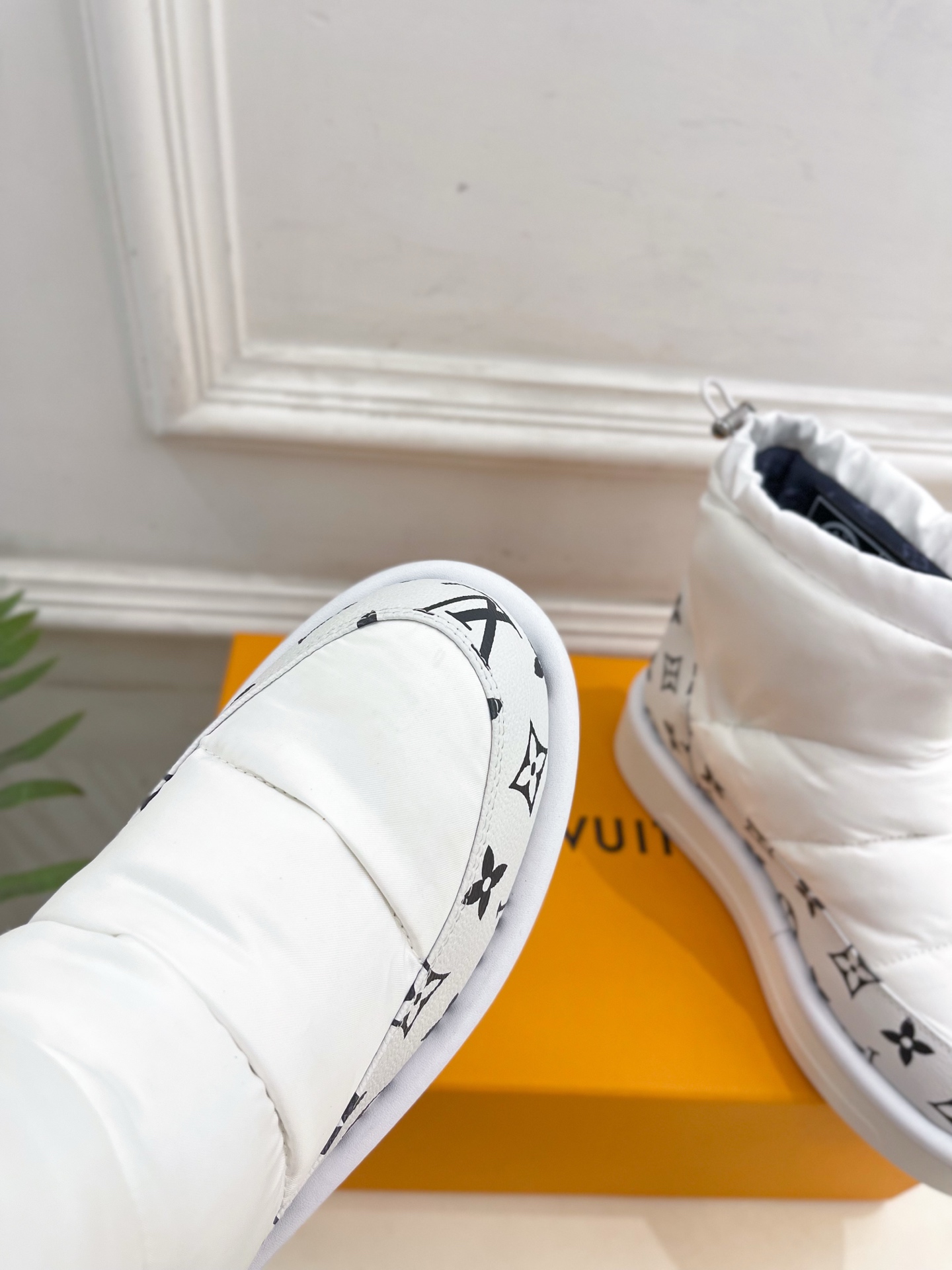 LV | 路易威登 25𝐬𝐬 🧡💚2025秋冬新品 顶级版本⚠️专柜主打最新款LV 老花羽绒雪地靴 硬货