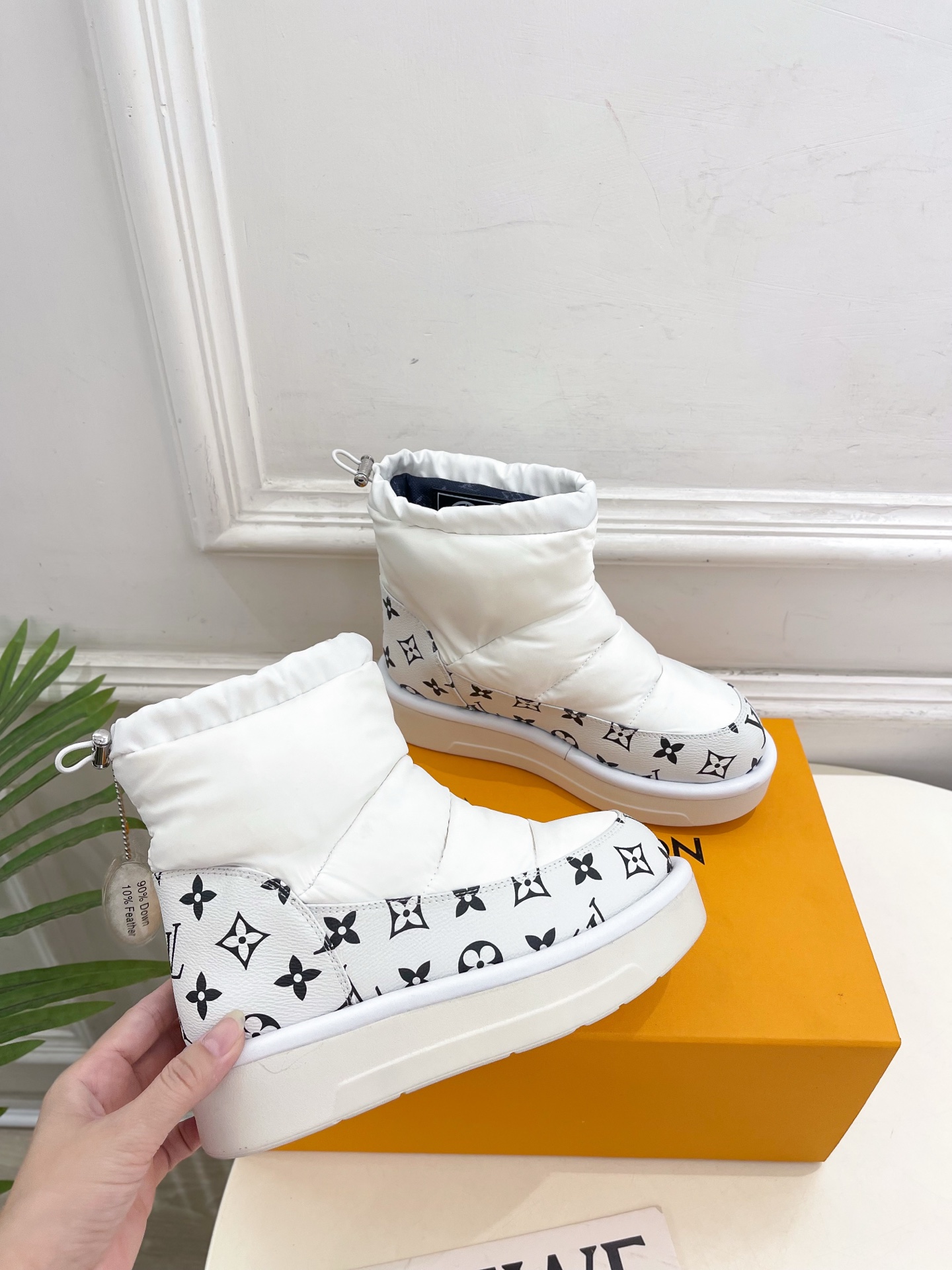 LV | 路易威登 25𝐬𝐬 🧡💚2025秋冬新品 顶级版本⚠️专柜主打最新款LV 老花羽绒雪地靴 硬货