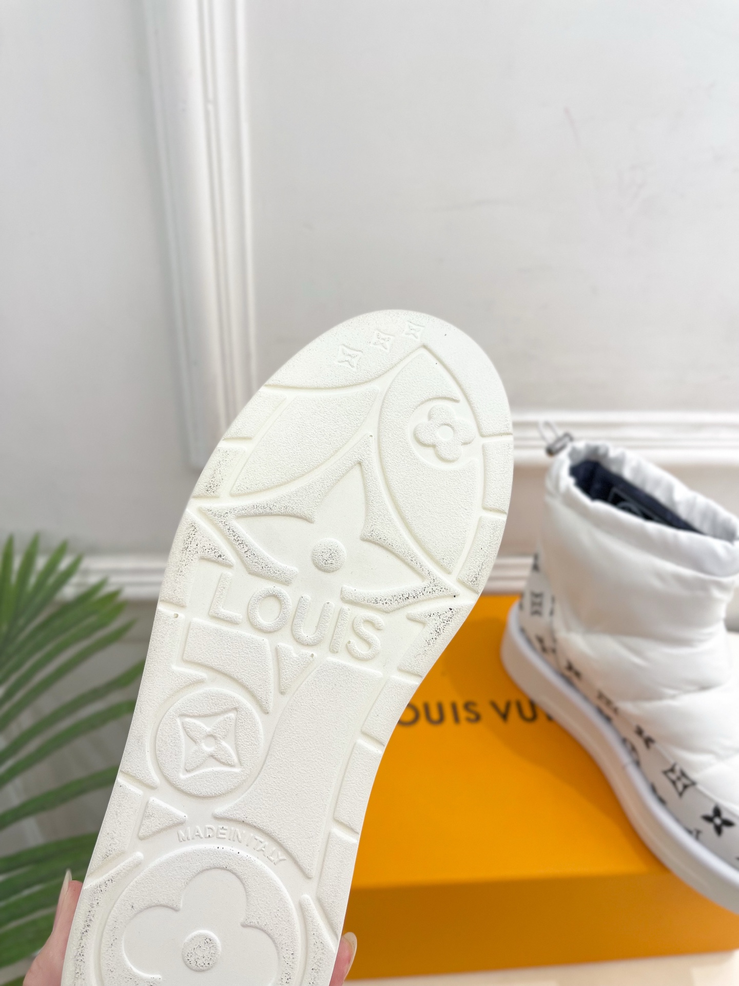 LV | 路易威登 25𝐬𝐬 🧡💚2025秋冬新品 顶级版本⚠️专柜主打最新款LV 老花羽绒雪地靴 硬货