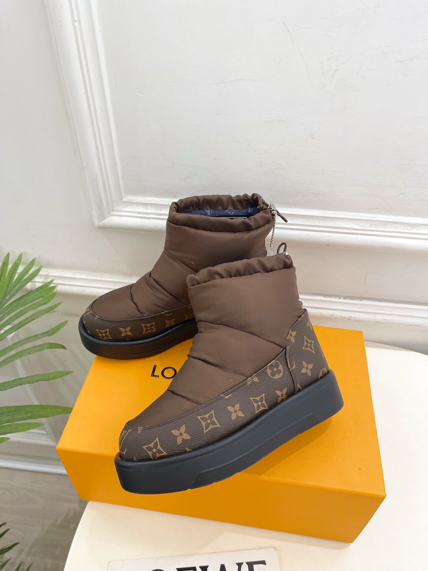 LV | 路易威登 25𝐬𝐬 🧡💚2025秋冬新品 顶级版本⚠️专柜主打最新款LV 老花羽绒雪地靴 硬货