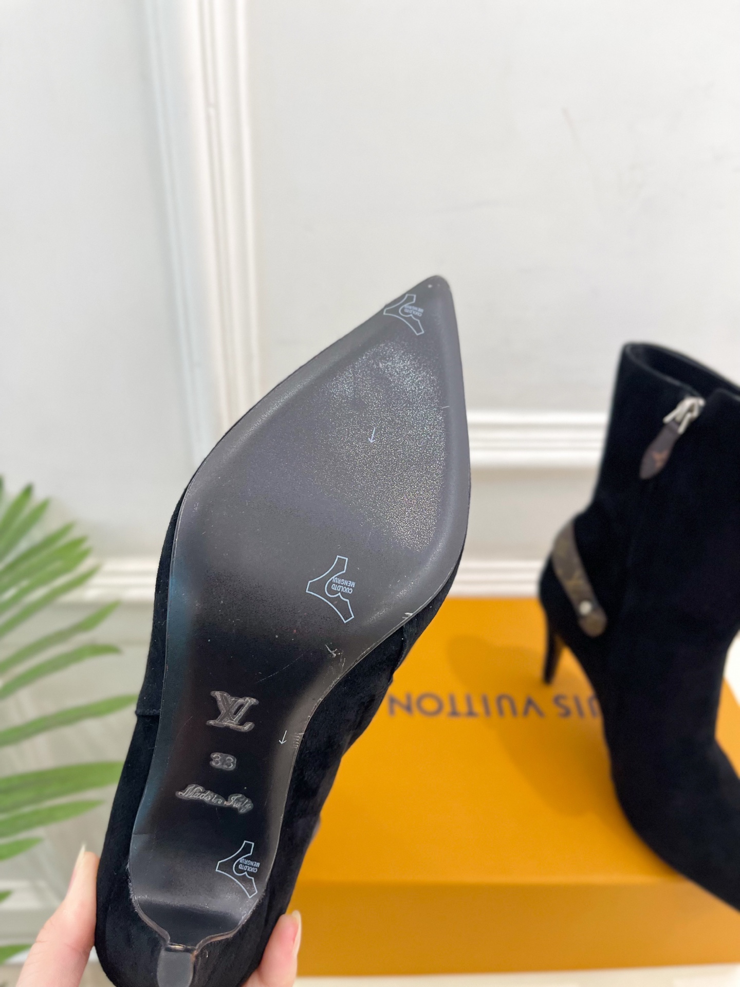 LV | 路易威登 25𝐬𝐬🧡💚2025秋冬新品 顶级版本⚠️专柜主打最新款 LEGACY 及踝靴尖头高