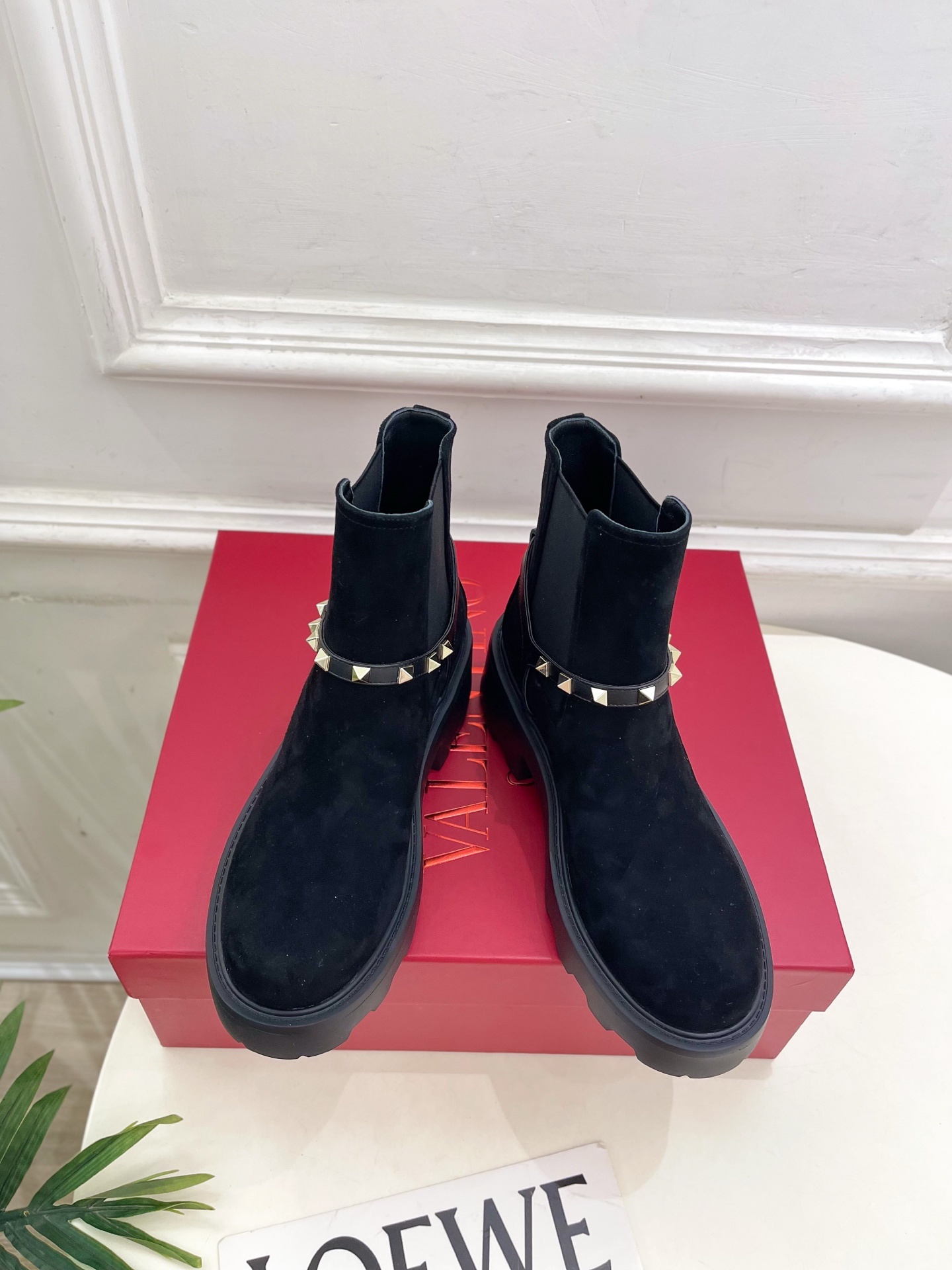 Valentino 华伦天奴2025秋冬新品 ROCKSTUD厚底鉚钉切尔西短靴☑️——————————