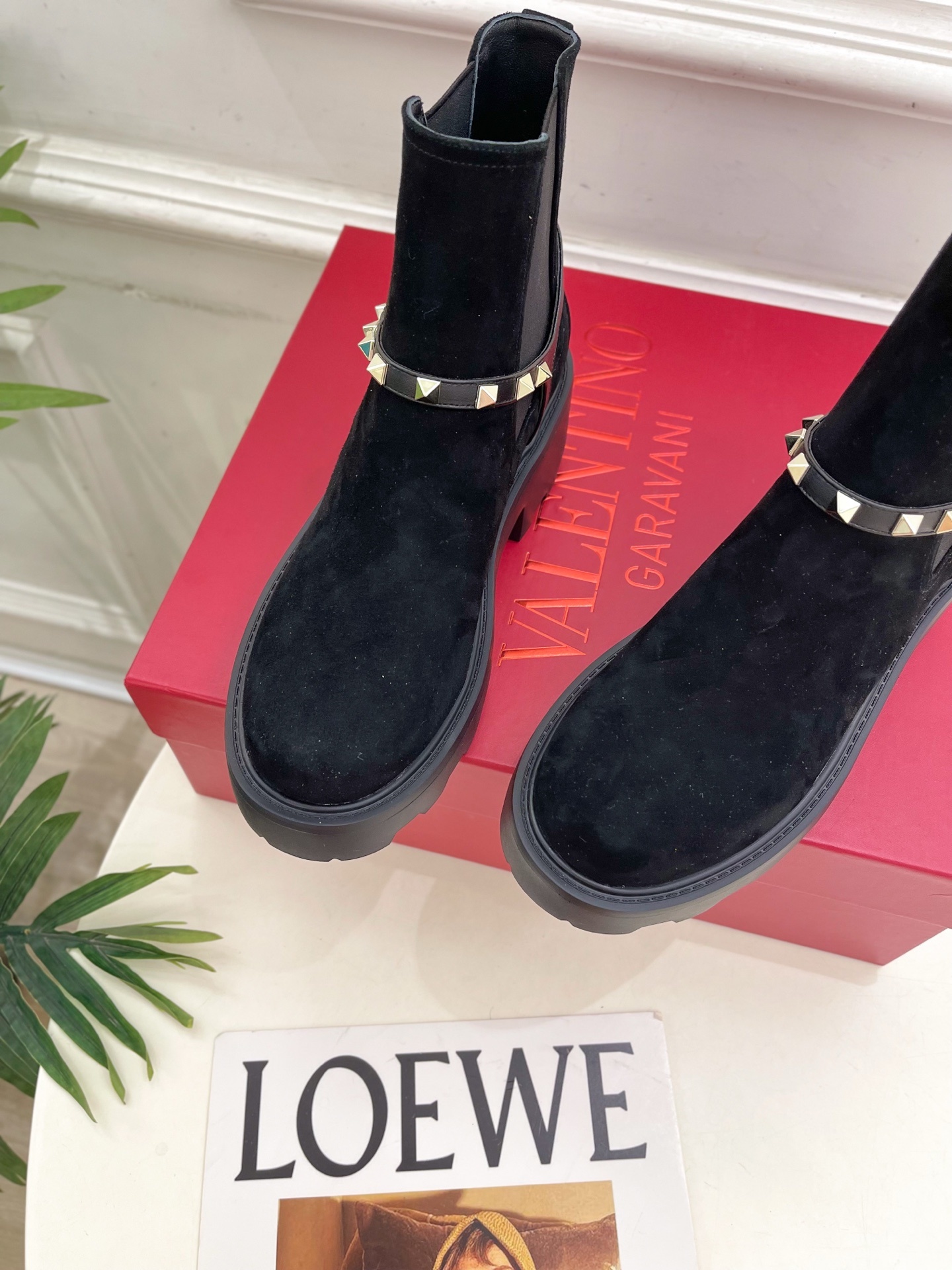 Valentino 华伦天奴2025秋冬新品 ROCKSTUD厚底鉚钉切尔西短靴☑️——————————