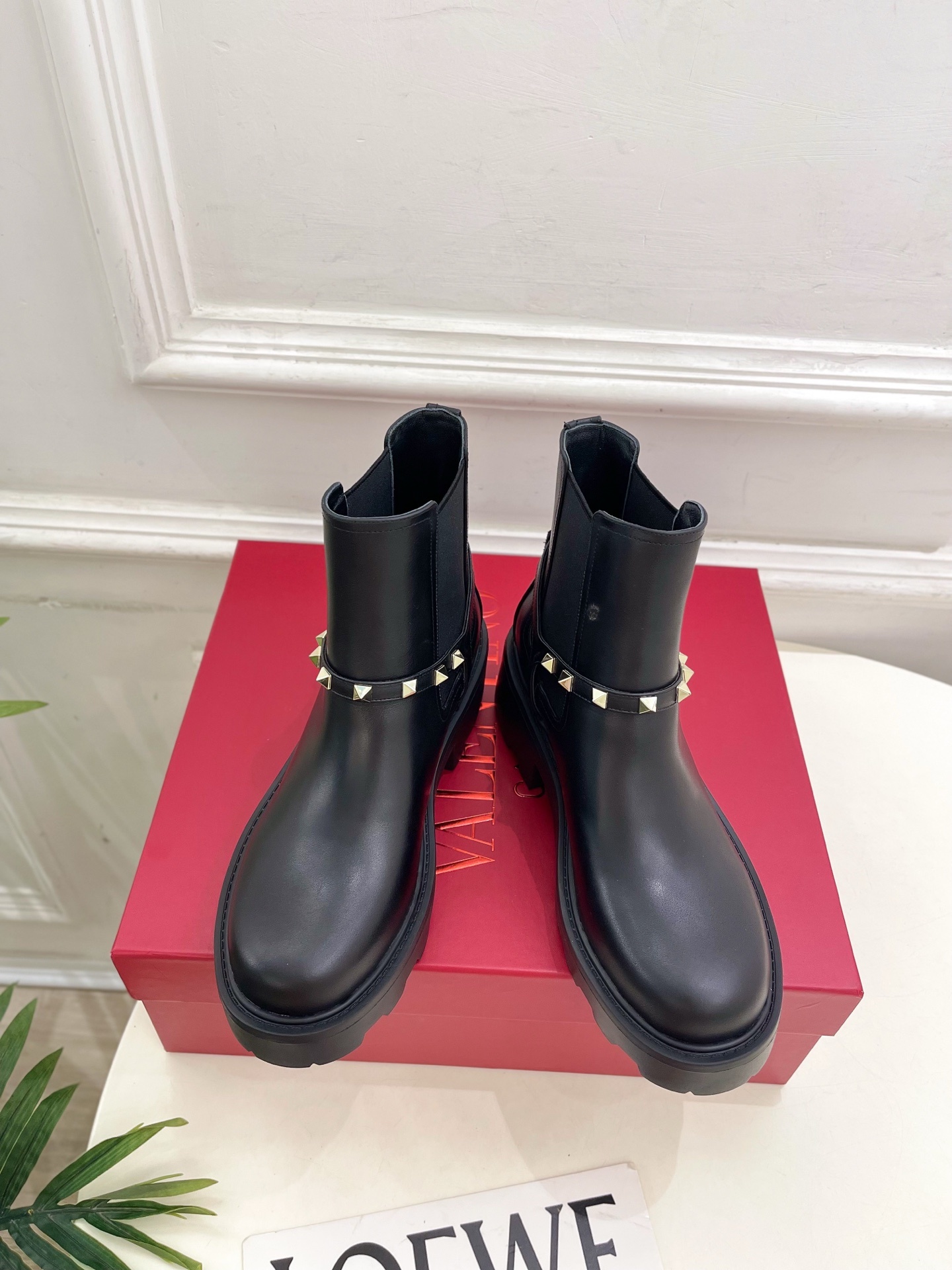 Valentino 华伦天奴2025秋冬新品 ROCKSTUD厚底鉚钉切尔西短靴☑️——————————