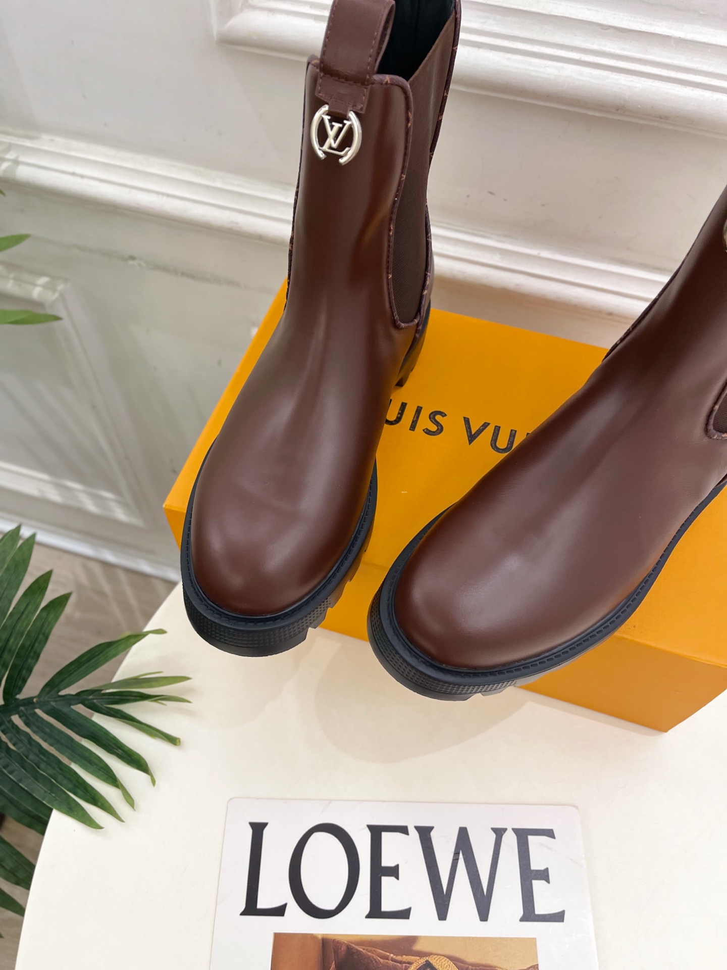 LV | 路易威登 25𝐬𝐬🧡💚2025秋冬新品 顶级版本⚠️专柜主打最新款 经典老花切尔西短靴 硬货上