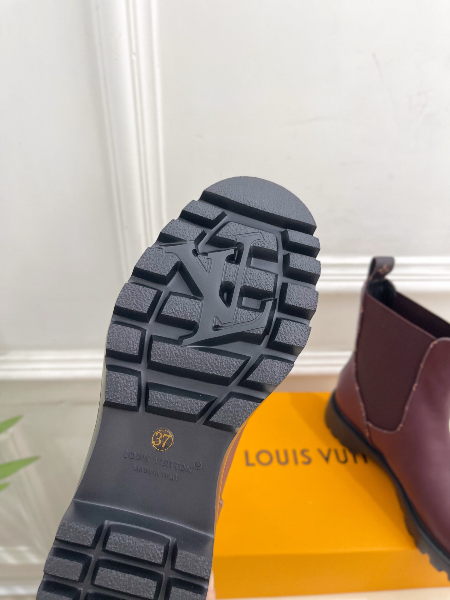LV | 路易威登 25𝐬𝐬🧡💚2025秋冬新品 顶级版本⚠️专柜主打最新款 经典老花切尔西短靴 硬货上
